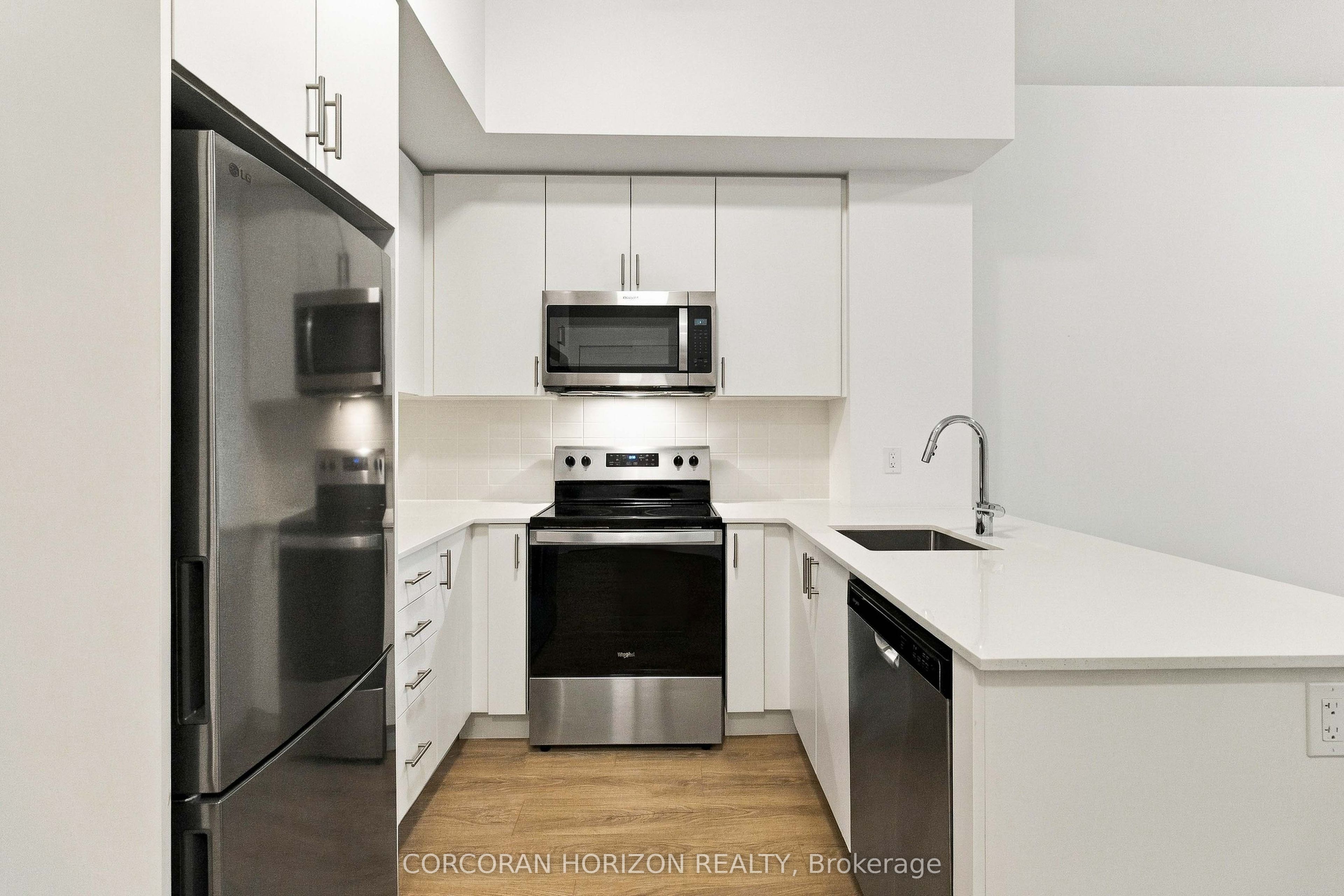 Unit 110 - 3240 William Coltson Avenue, Oakville 5