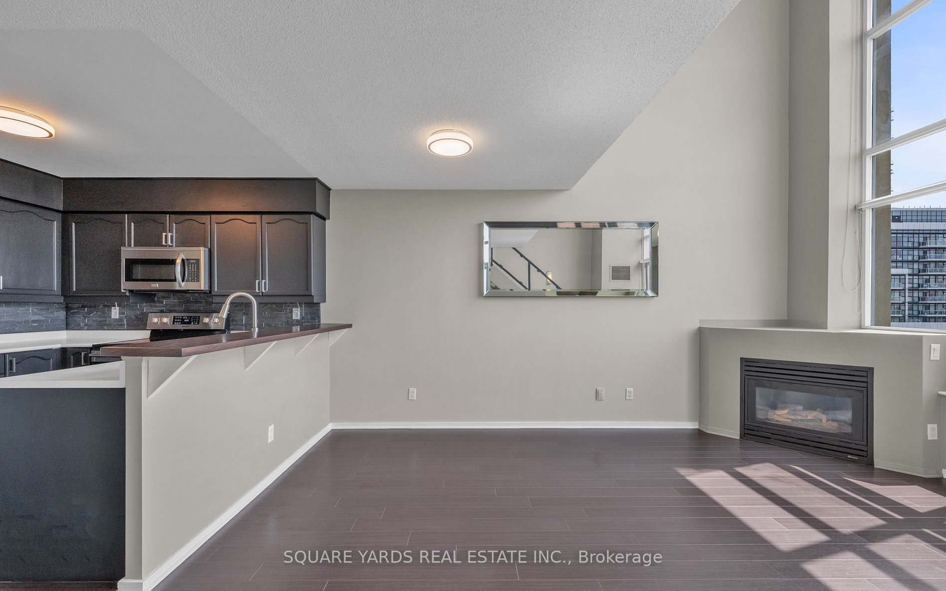 Unit 412 - 200 Manitoba Street, Etobicoke 5