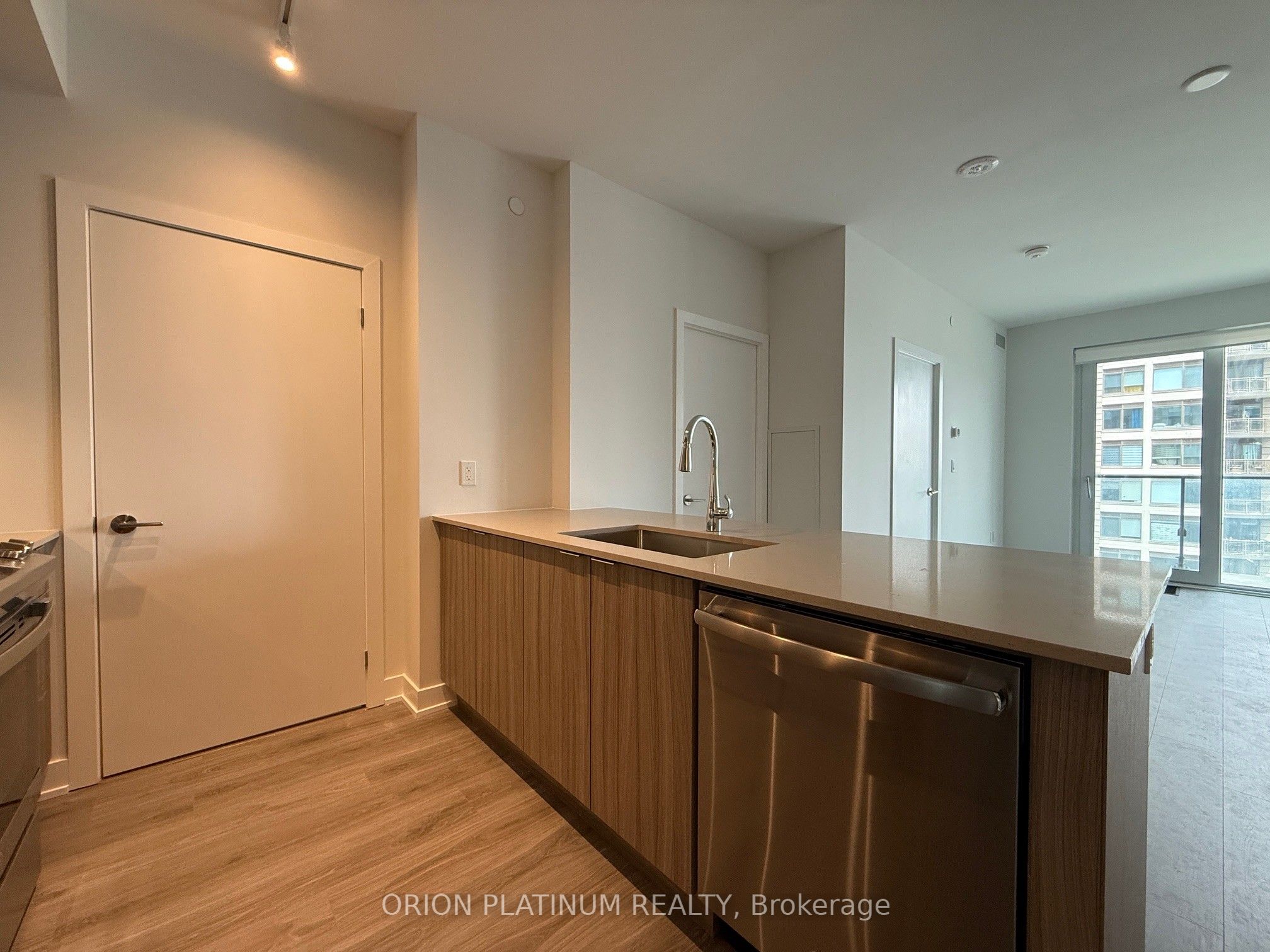 Unit 1201 - 430 Square One Drive, Mississauga 5