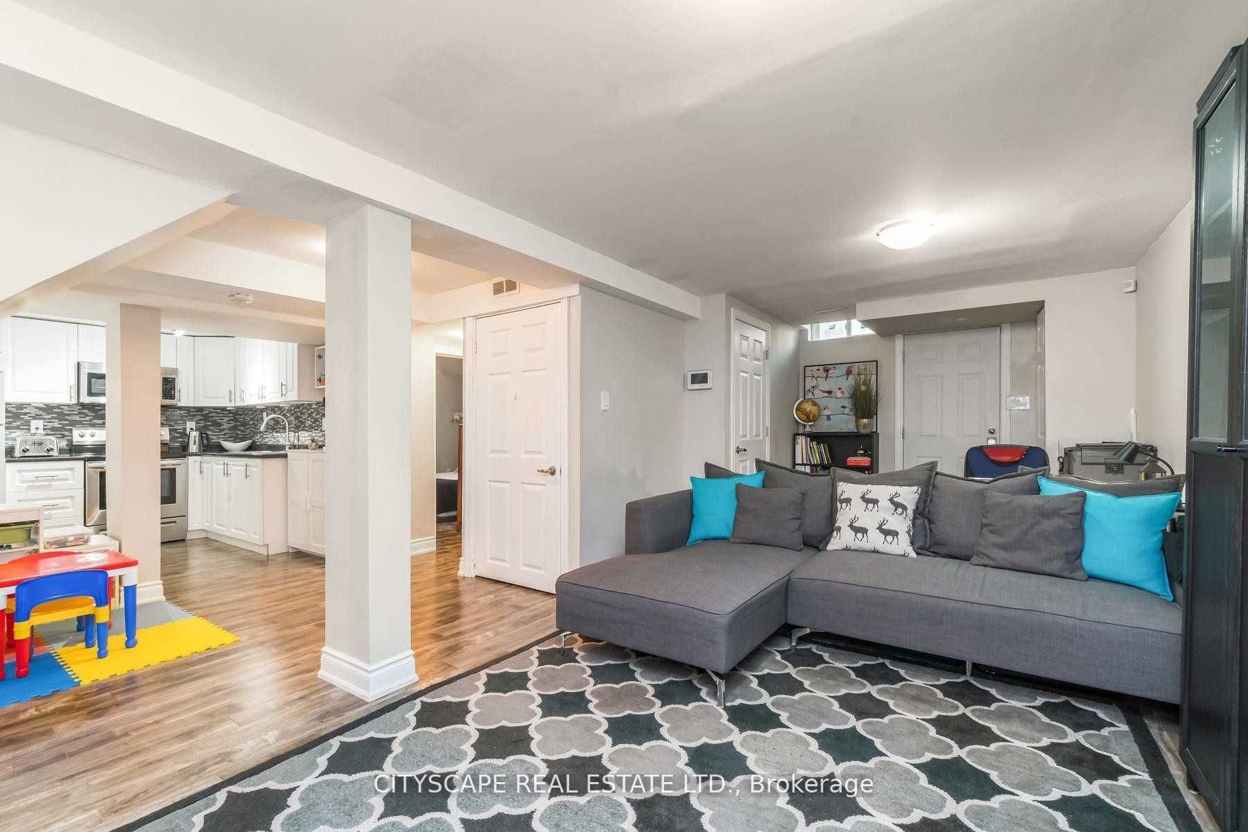 Unit Bsmt - 6103 Silken Lauman Way, Mississauga 3