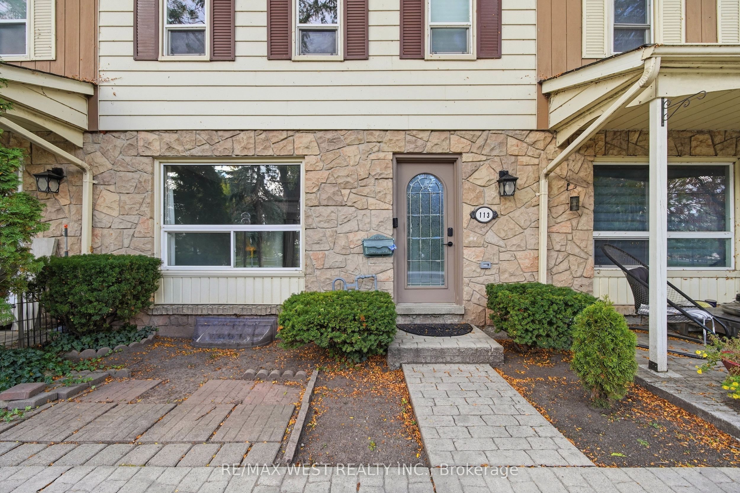 Unit 113 - 5475 Lakeshore Road, Burlington 3