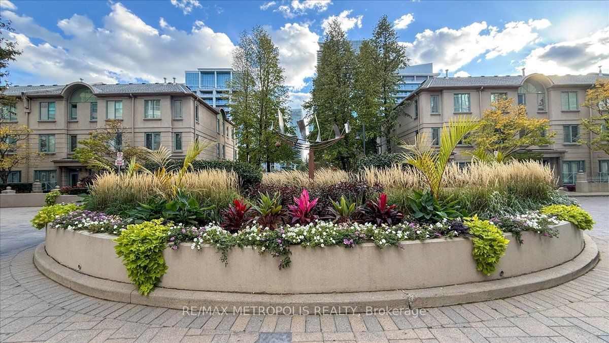 Unit 816 - 2111 Lake Shore Boulevard W, Etobicoke 4