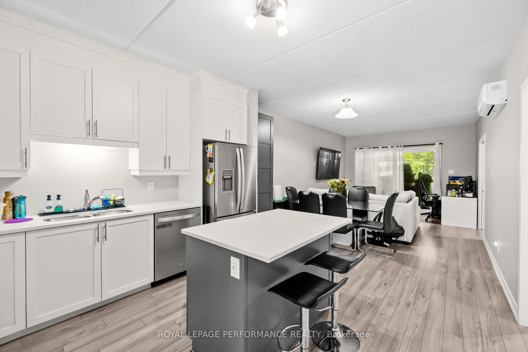 Unit 405 - 99 St Moritz Trail, Russell 5