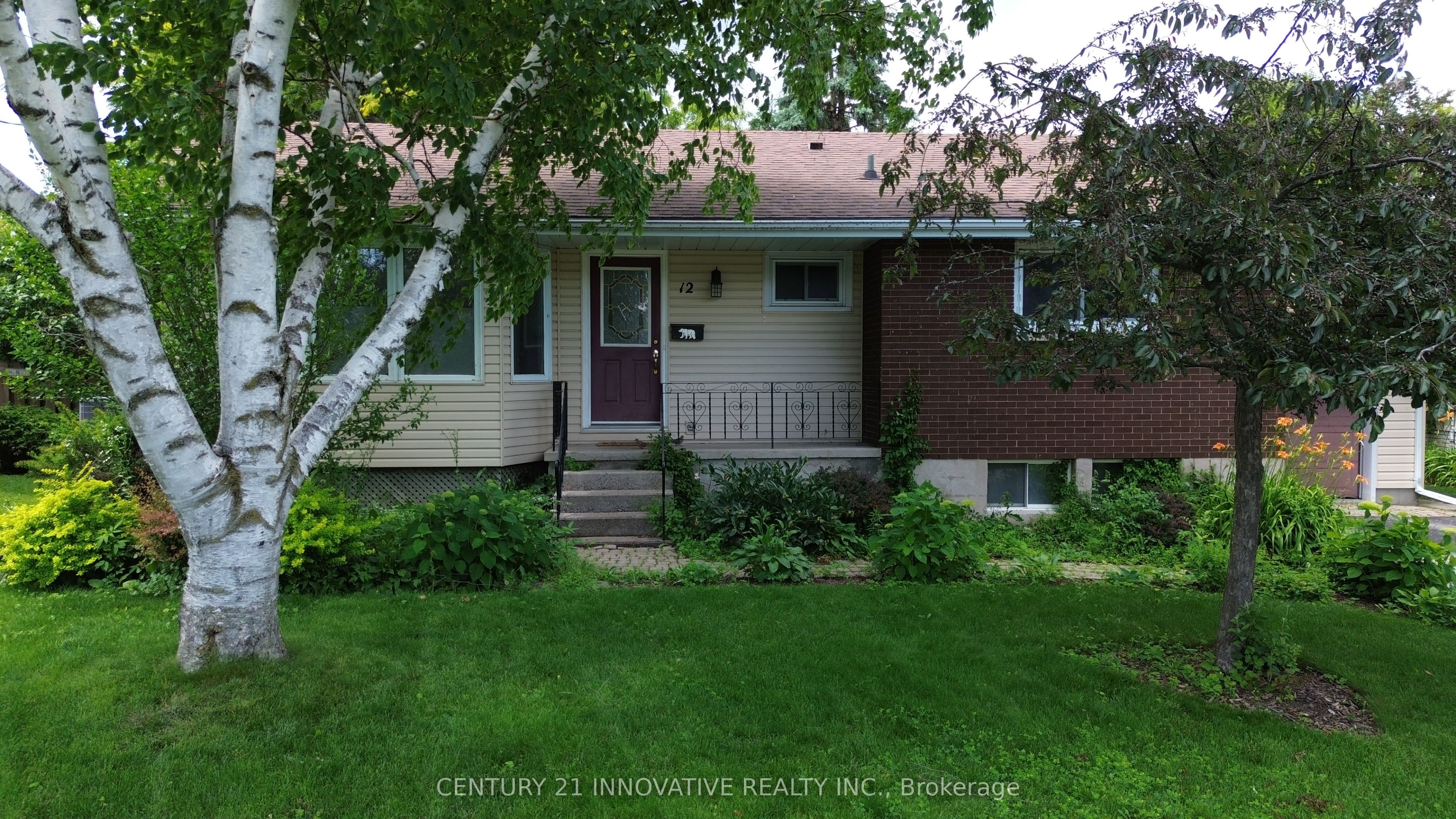 12 Kingsway Court, Belleville 1