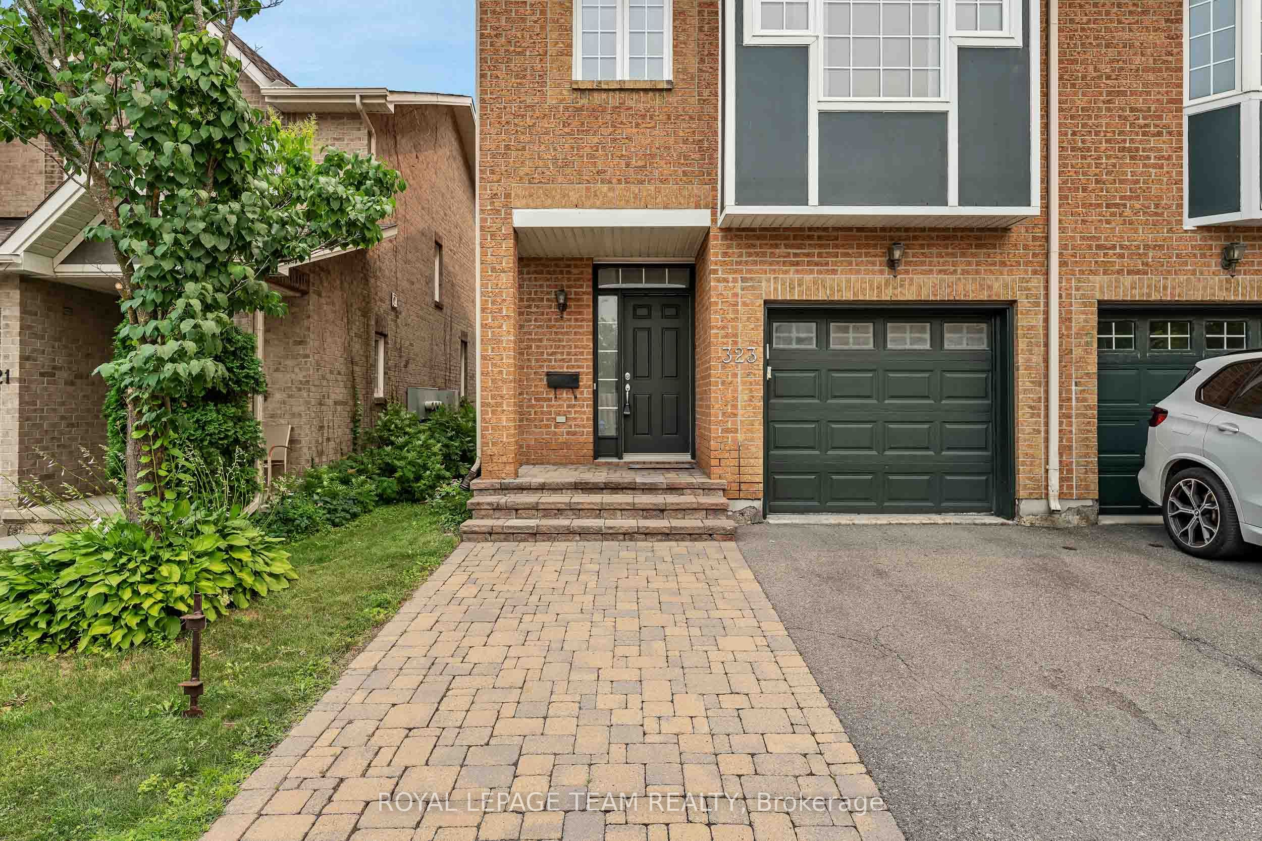 323 Freedom Private, Ottawa 2