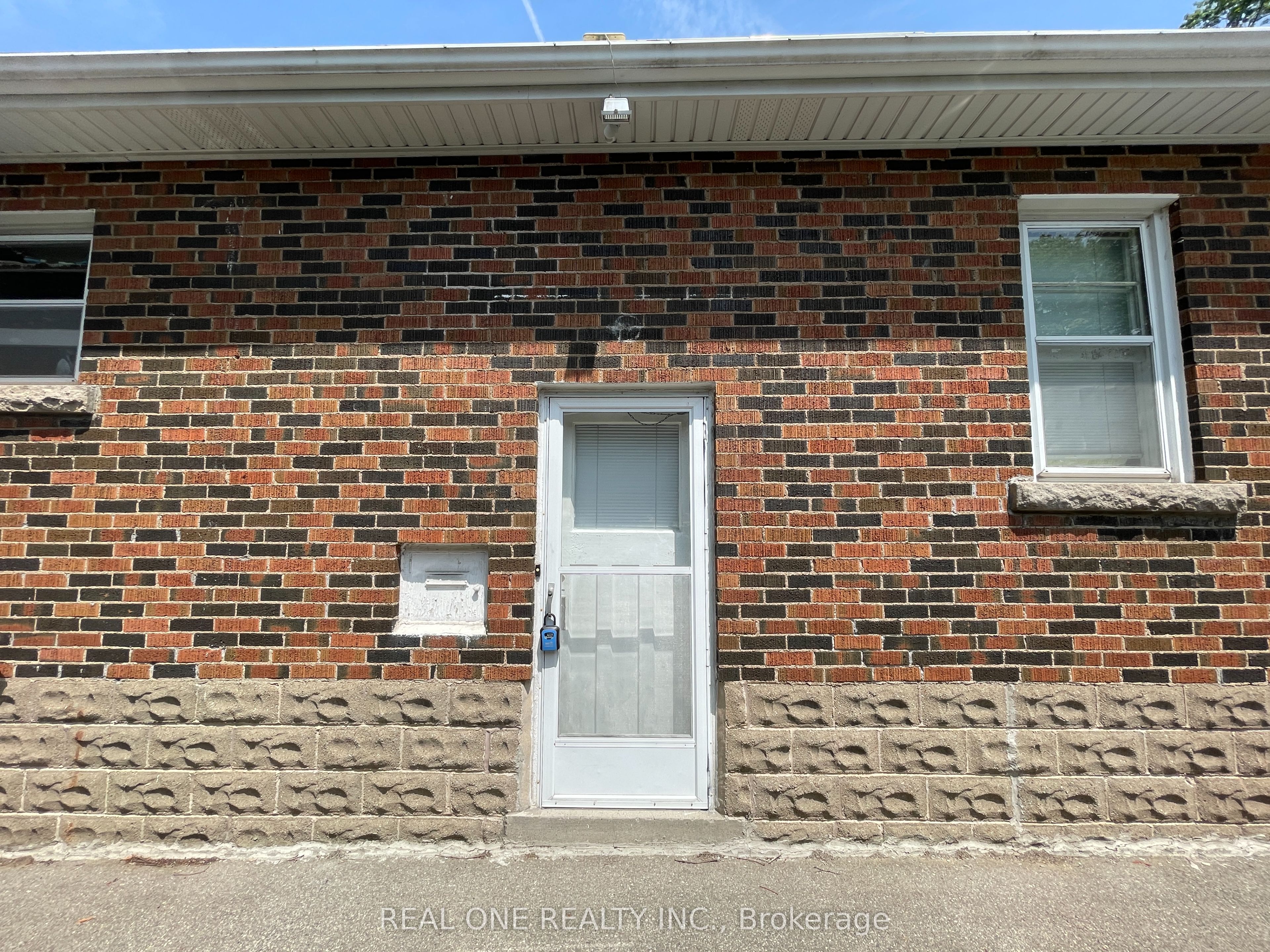 Unit A - 35 Bowman Street, Hamilton 4