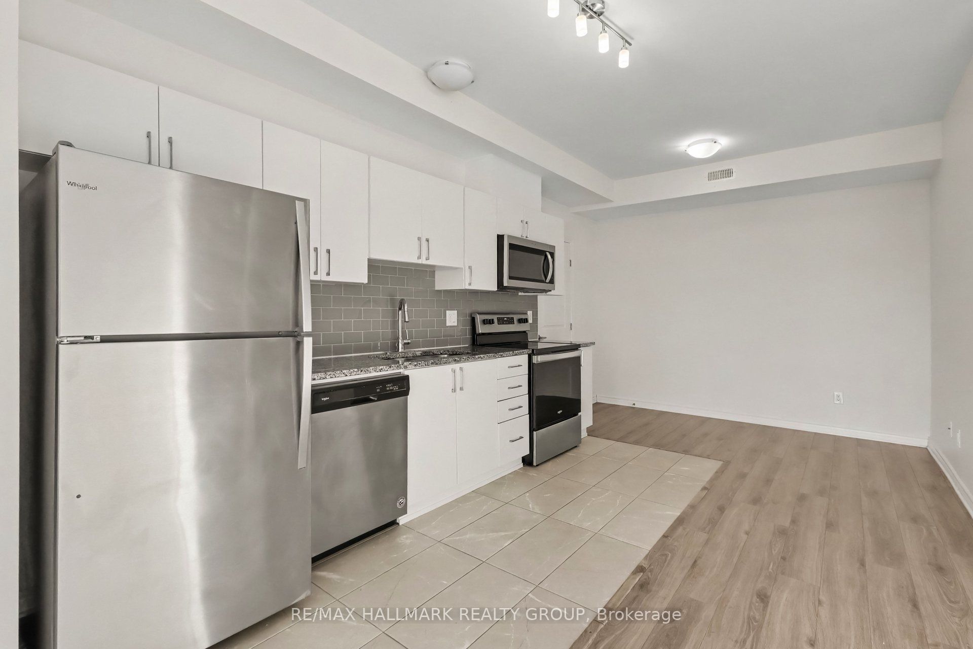Unit K - 50 Jaguar Private, Stittsville-Goulbourn 5