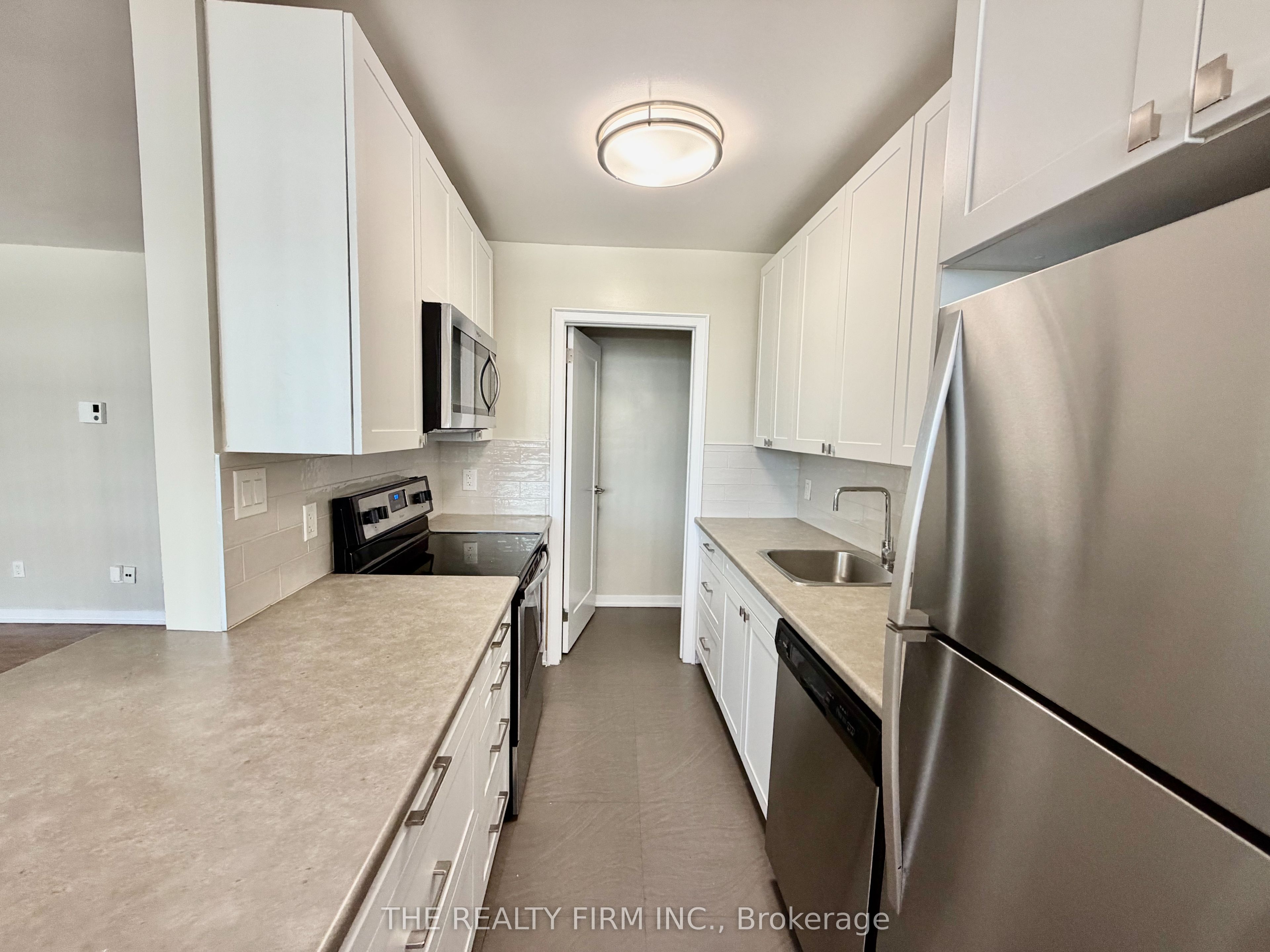 Unit 703 - 1209 Richmond Street, London 4
