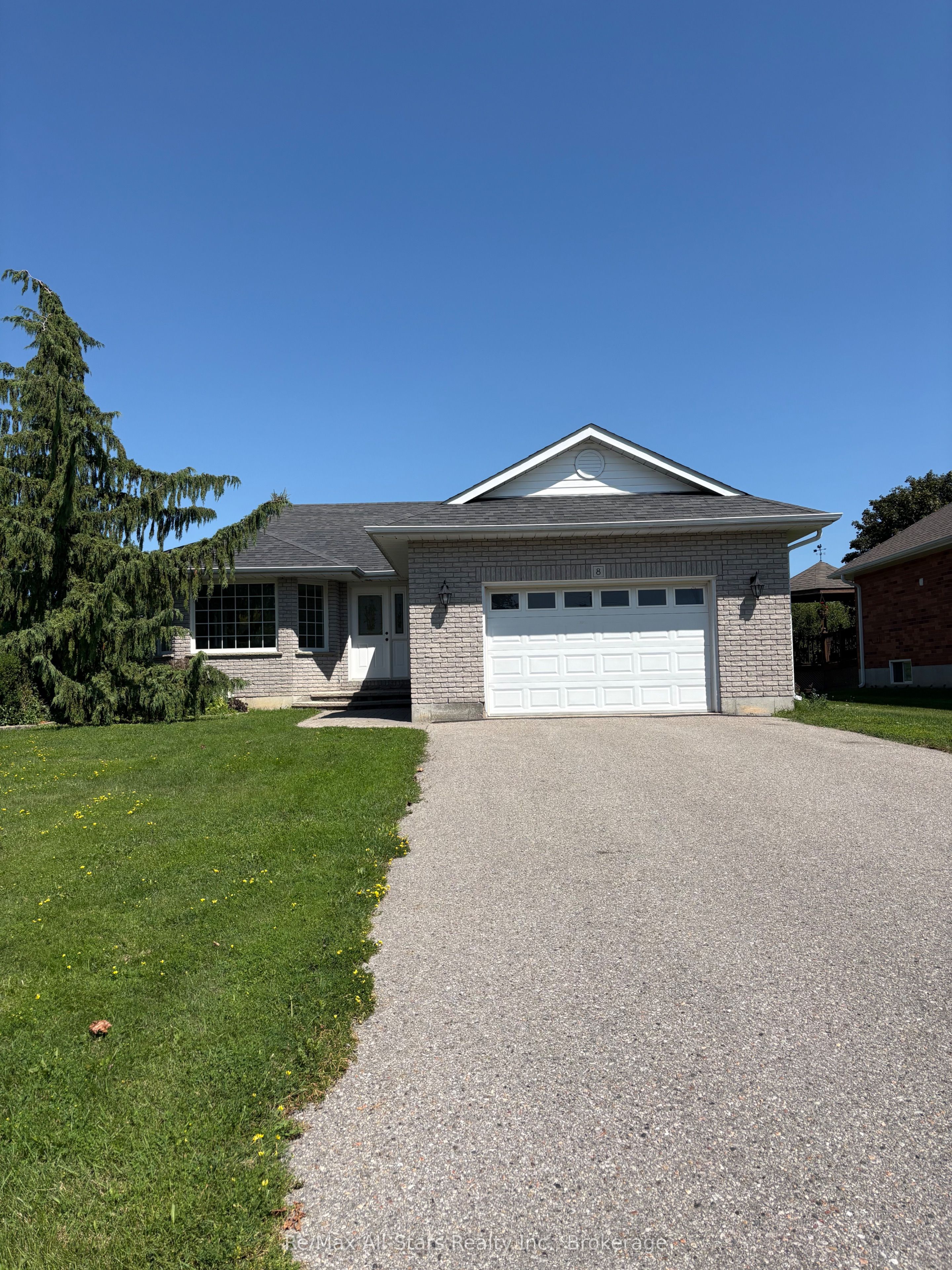 8 Whitney Court, Kawartha Lakes 2