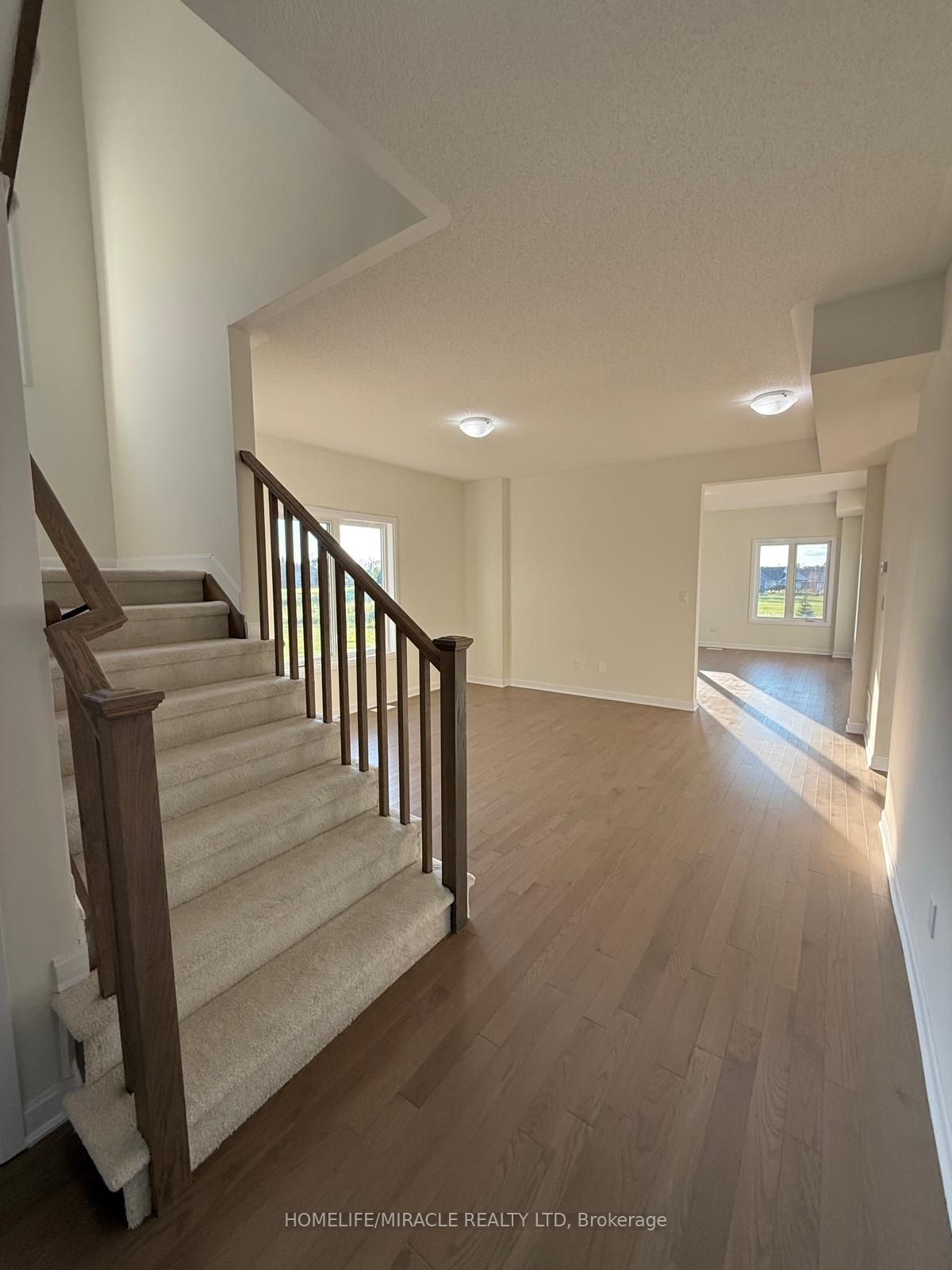 76 Golf Links Drive, Loyalist 5