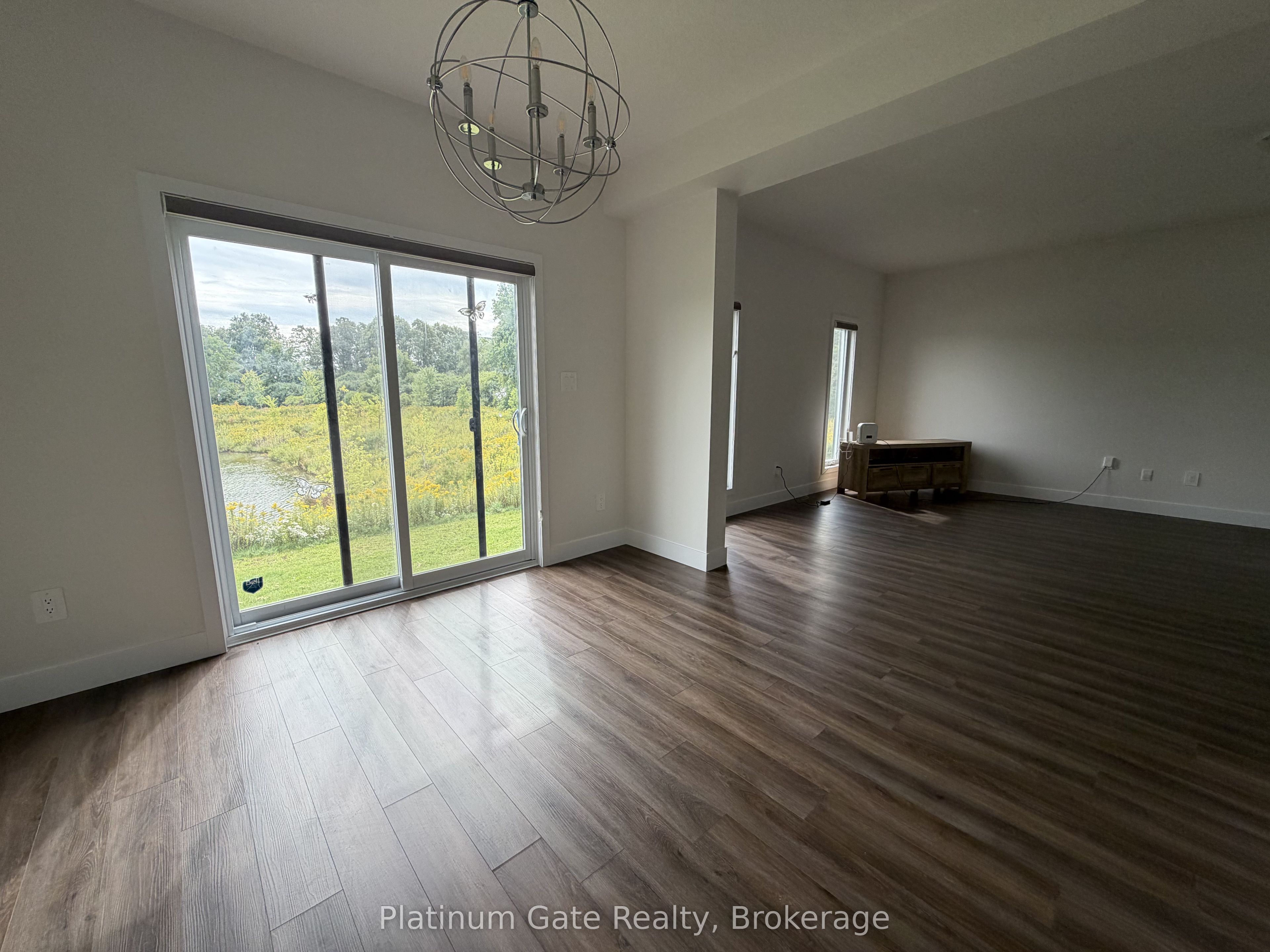 Unit UPPER - 1433 TWILITE Boulevard, London 4