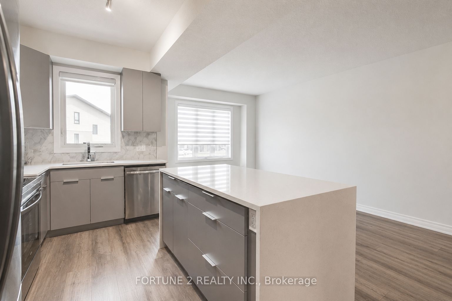 Unit 80 - 3380 Singleton Avenue, London 5