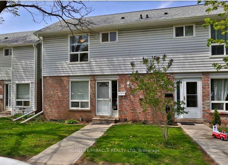 Unit 38 - 32 Mowat Boulevard, Kitchener 1