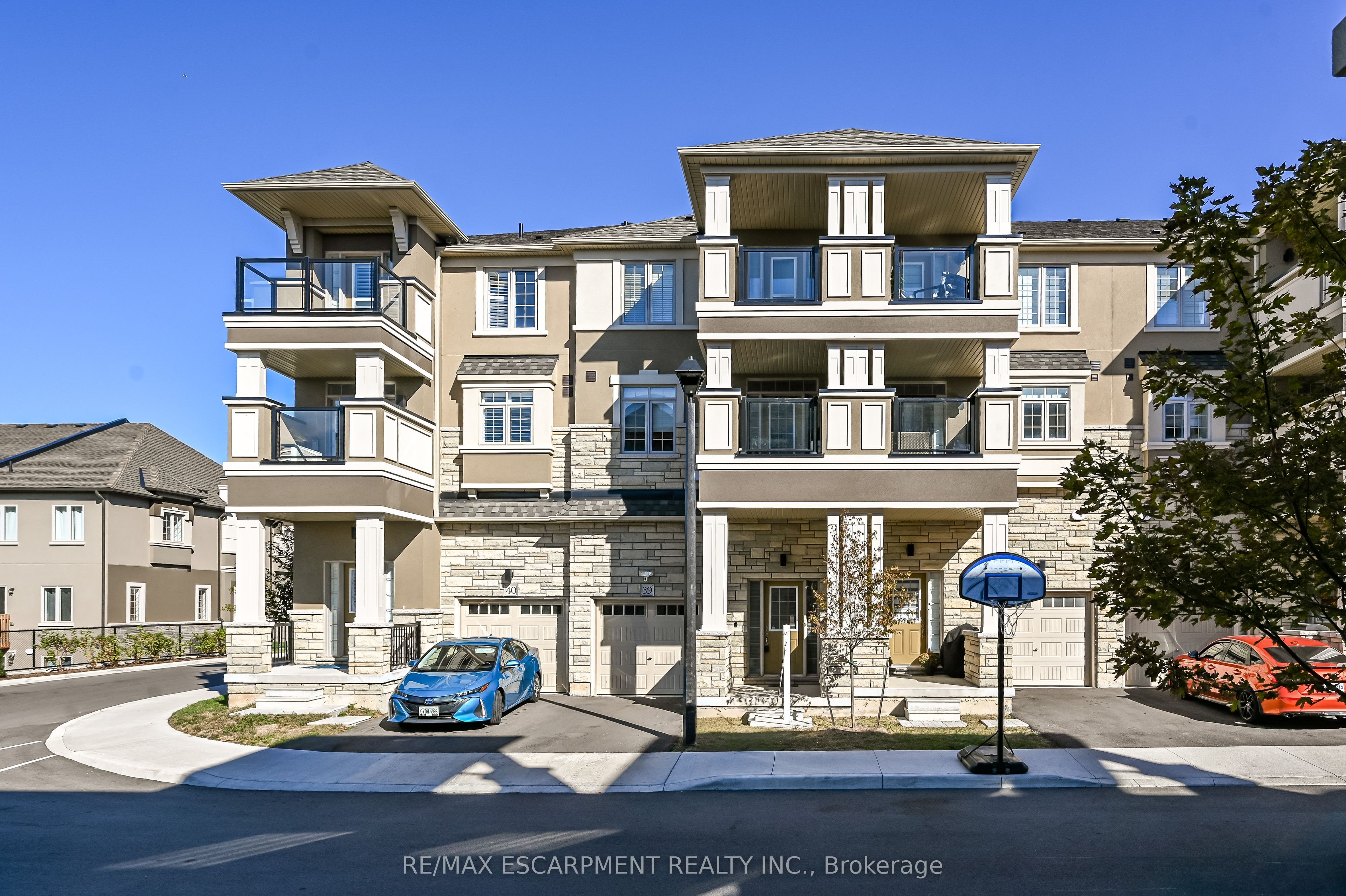 Unit 39 - 305 Garner Road, Ancaster 2