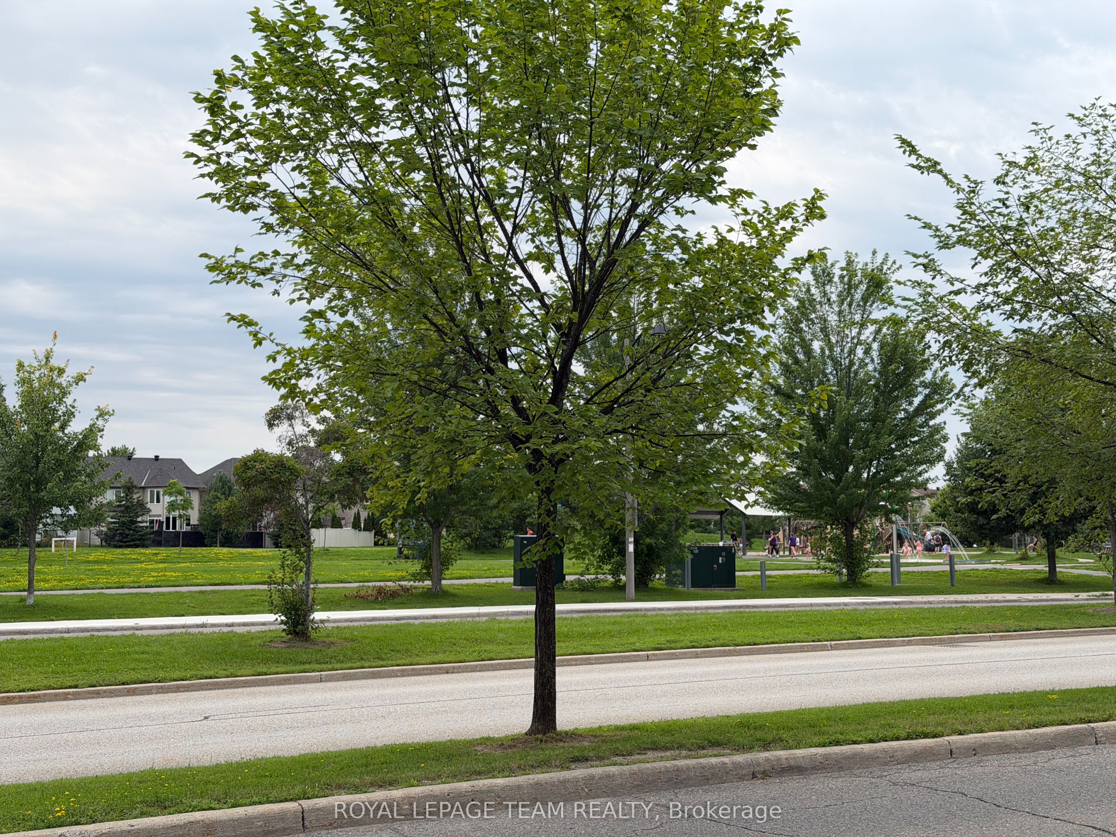 Unit A - 419 CHAPMAN MILLS Drive, Nepean 4