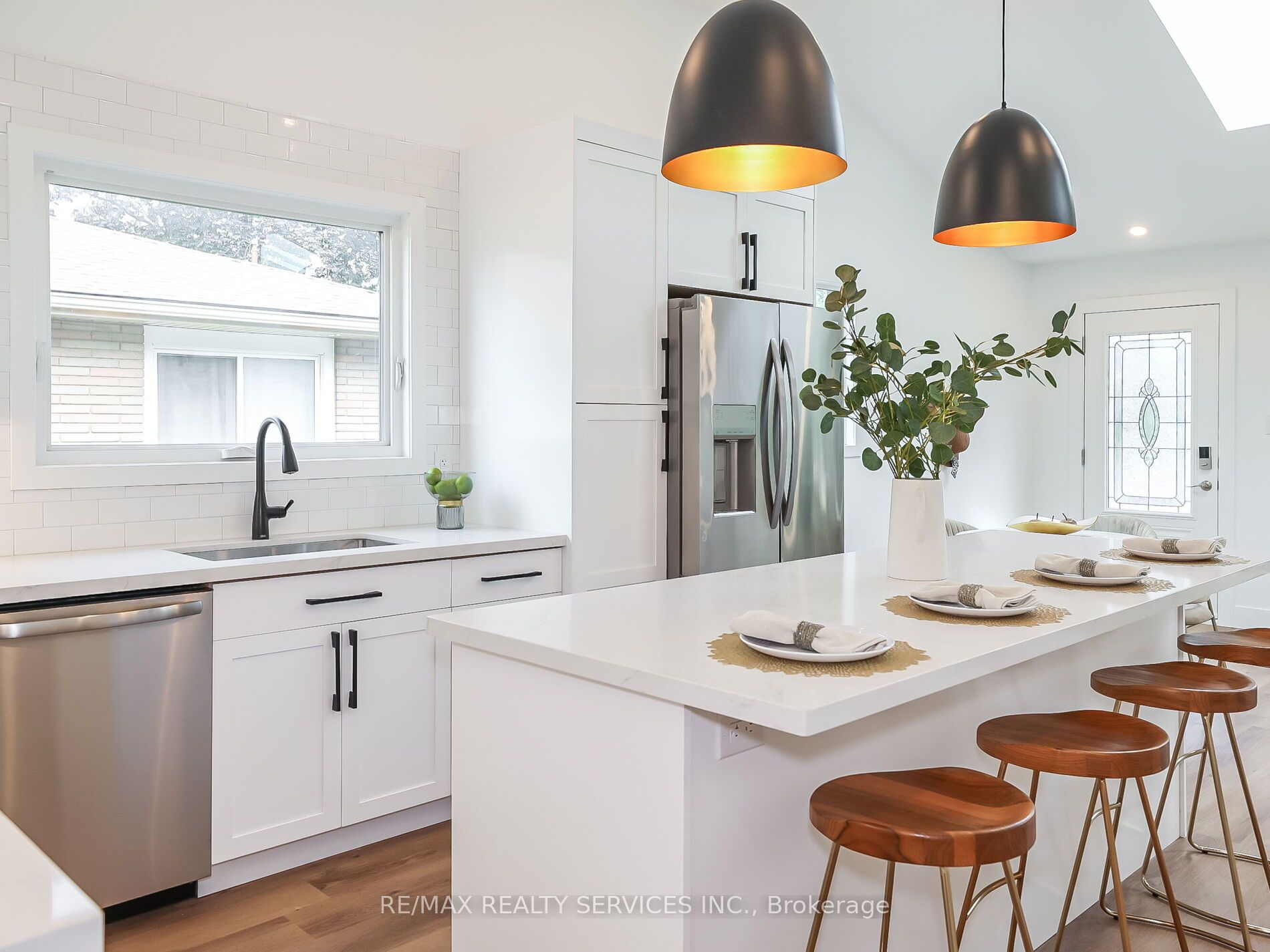 6364 Sherwood Road, Niagara Falls 3