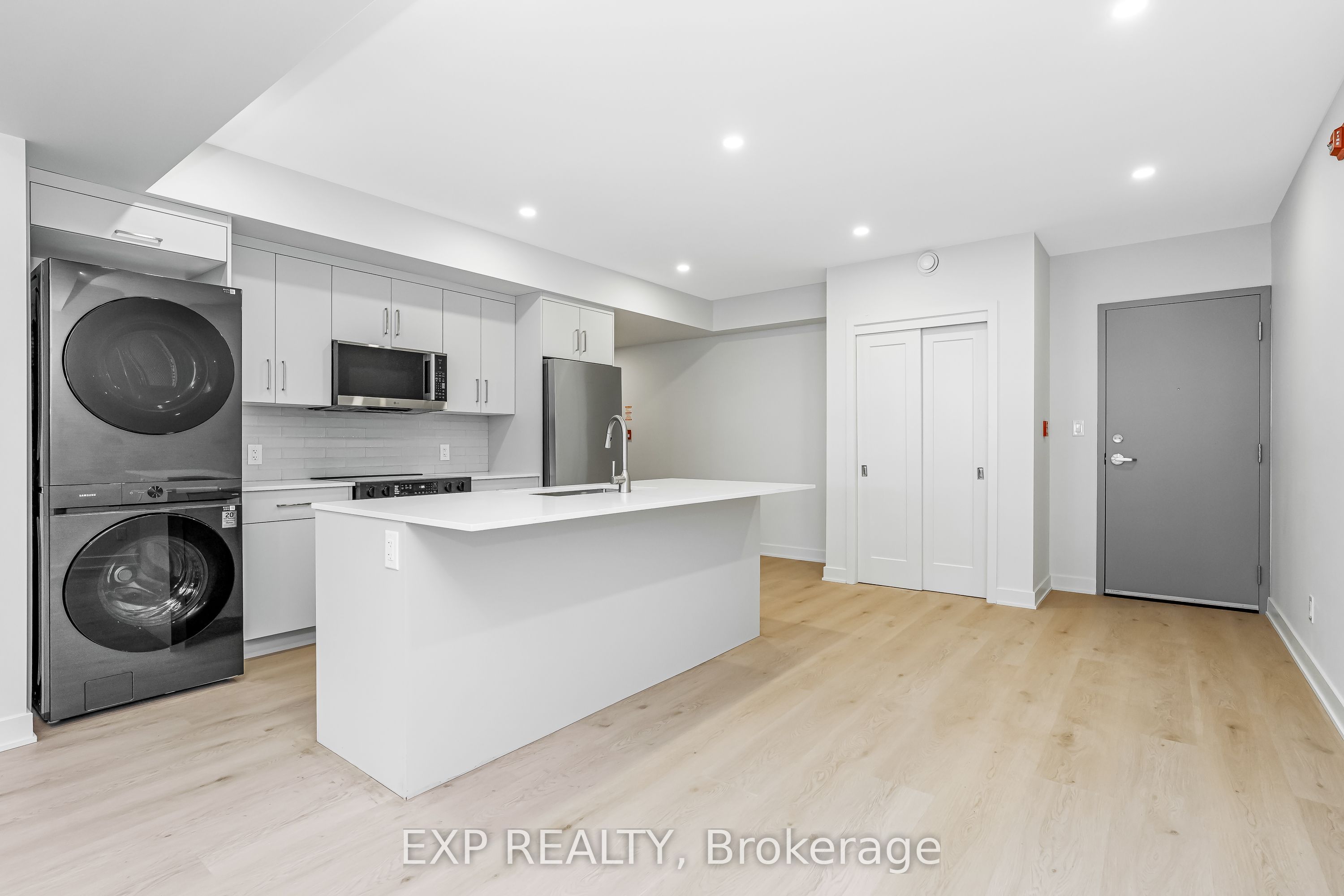 Unit 2 - 1267 Summerville Avenue, Ottawa 4