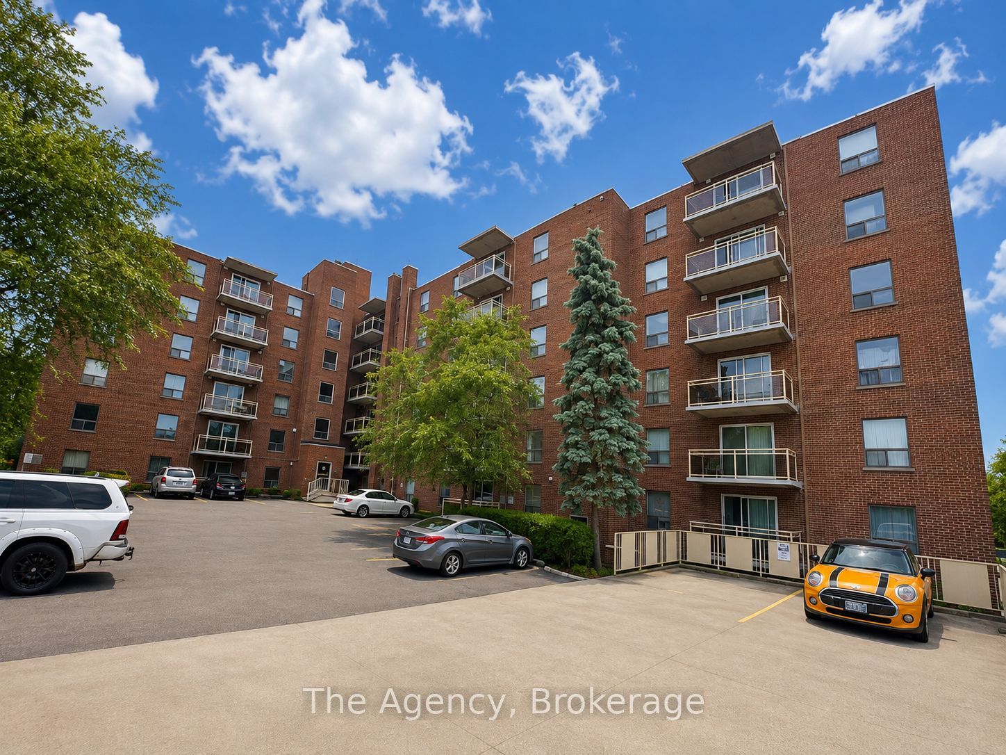 Unit 303 - 99 Church Street, St. Catharines 2