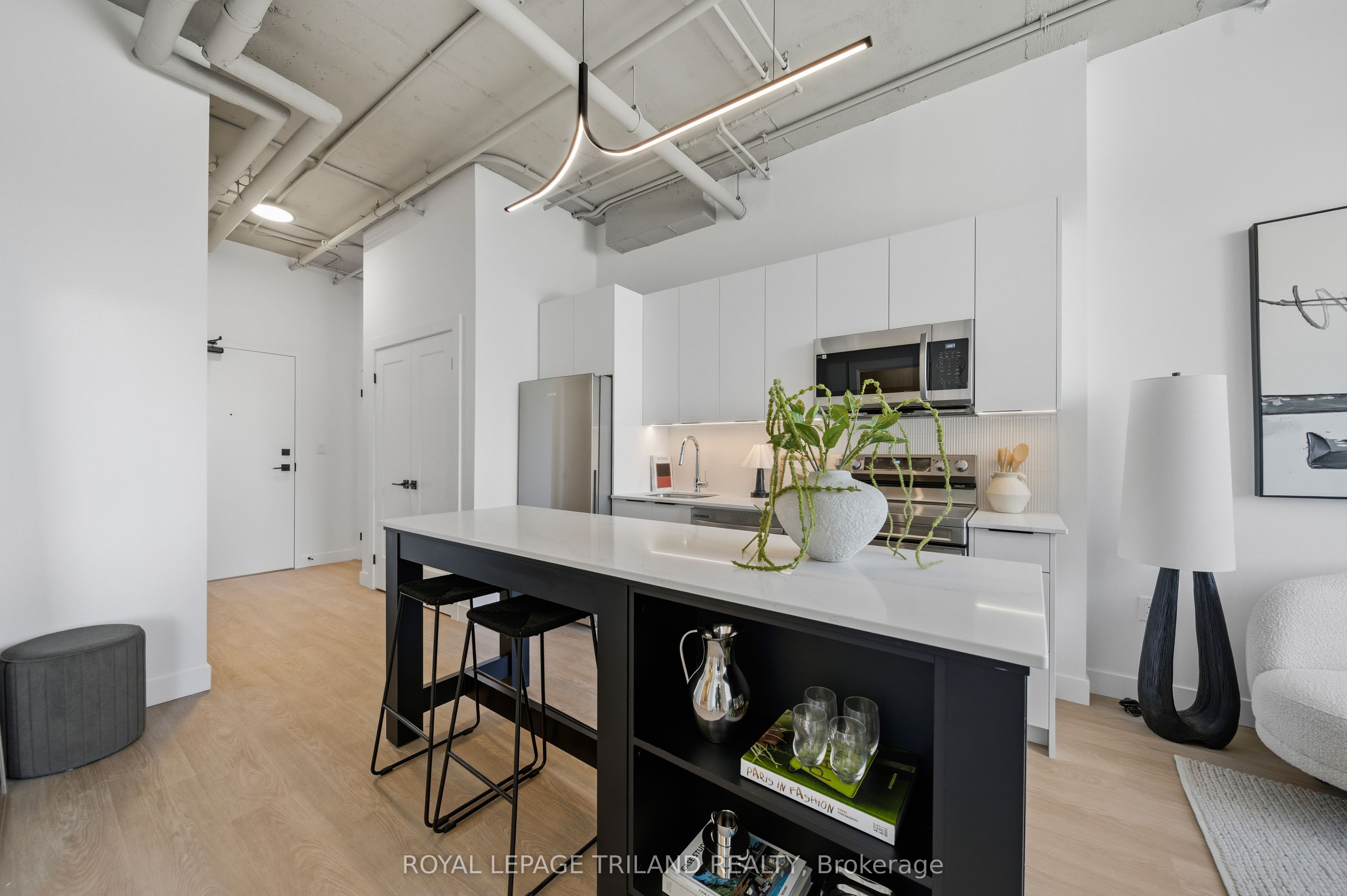 Unit 203 - 685 Richmond Street, London 2