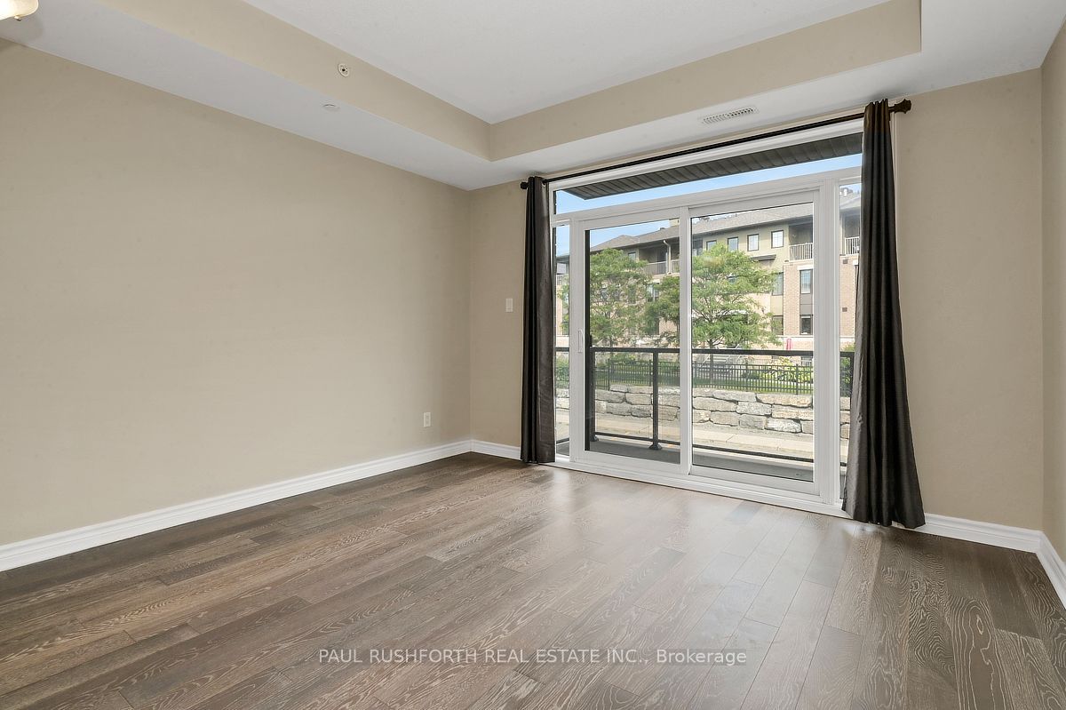 Unit 203 - 215 Titanium Private, Orleans-Gloucester 4
