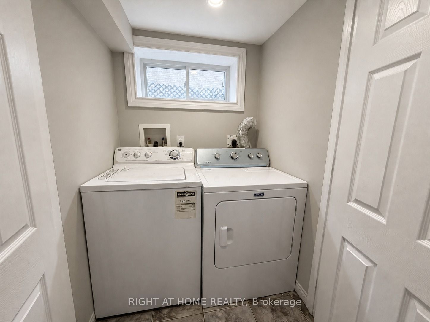 Unit Lower - 830 Brucedale Avenue E, Hamilton 5