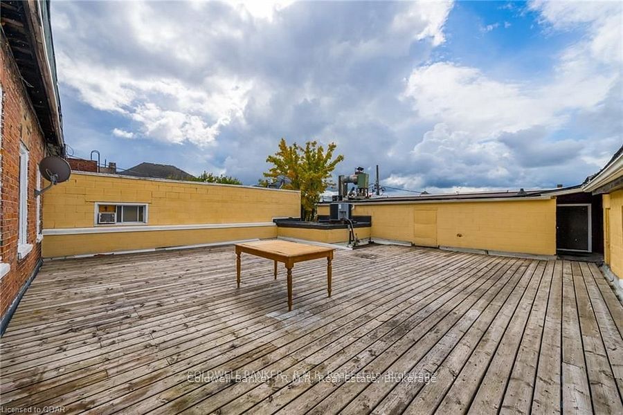 Unit 4 - 47 William Street N, Kawartha Lakes 2