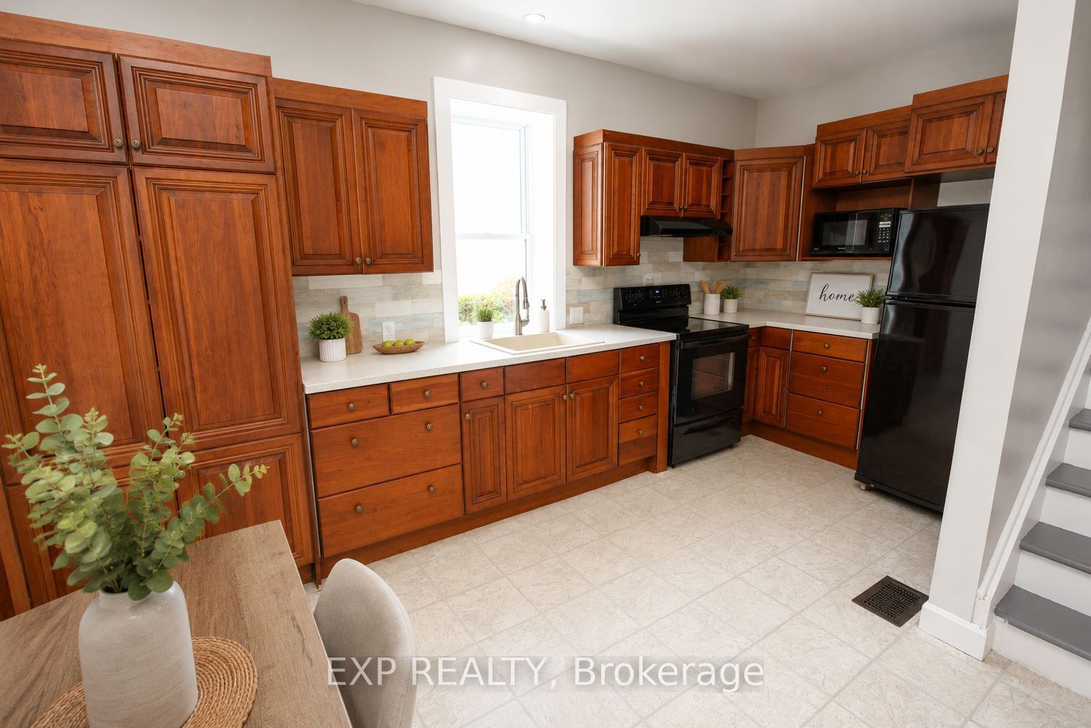 Unit A - 3 Bergin Street, North Stormont 4