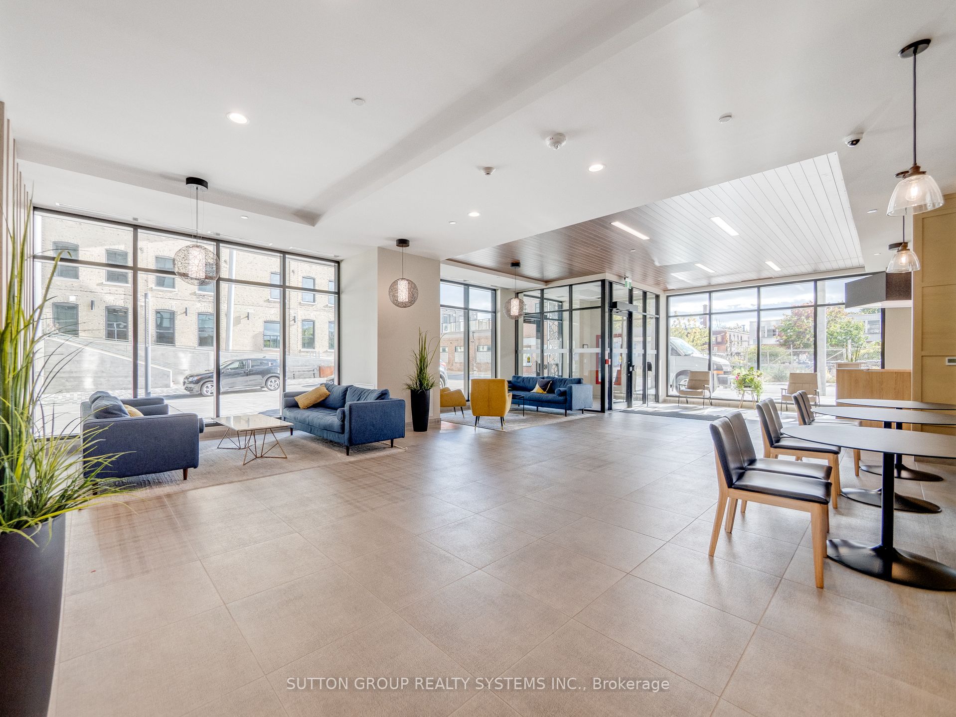 Unit 404 - 108 Garment Street, Kitchener 5