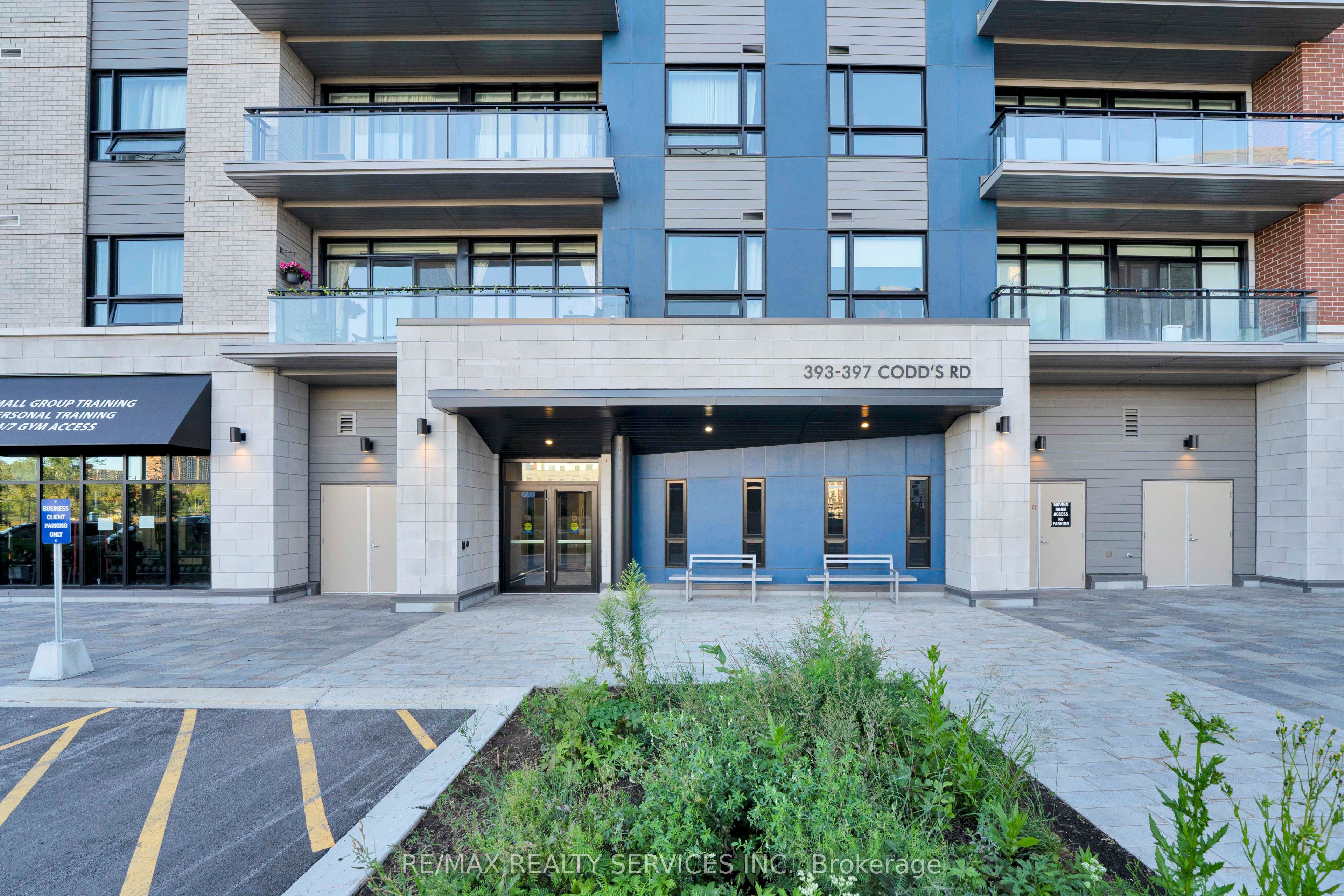 Unit 515 - 397 Codd's Road, Ottawa 4
