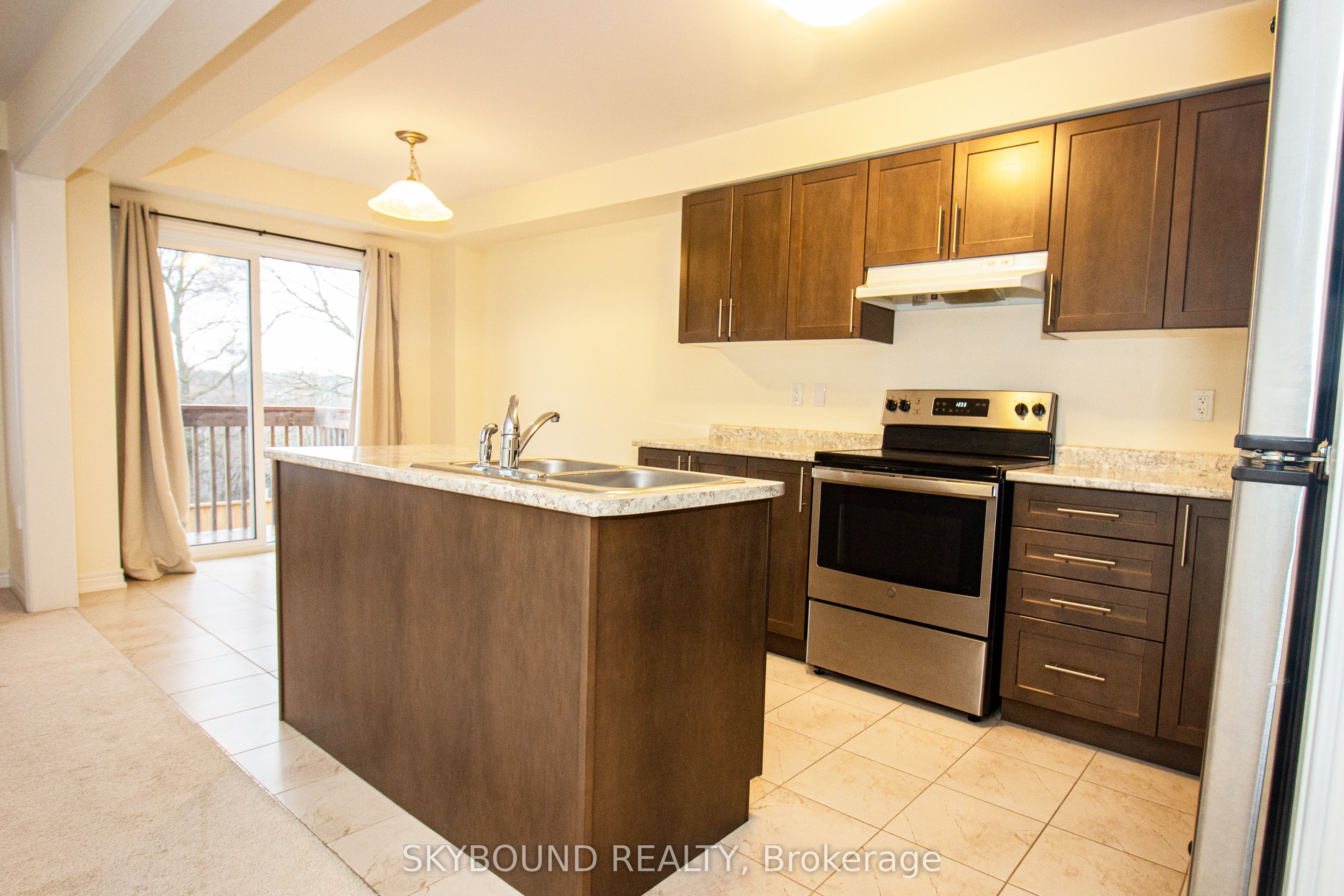 Unit 30 - 755 Linden Drive, Cambridge 5