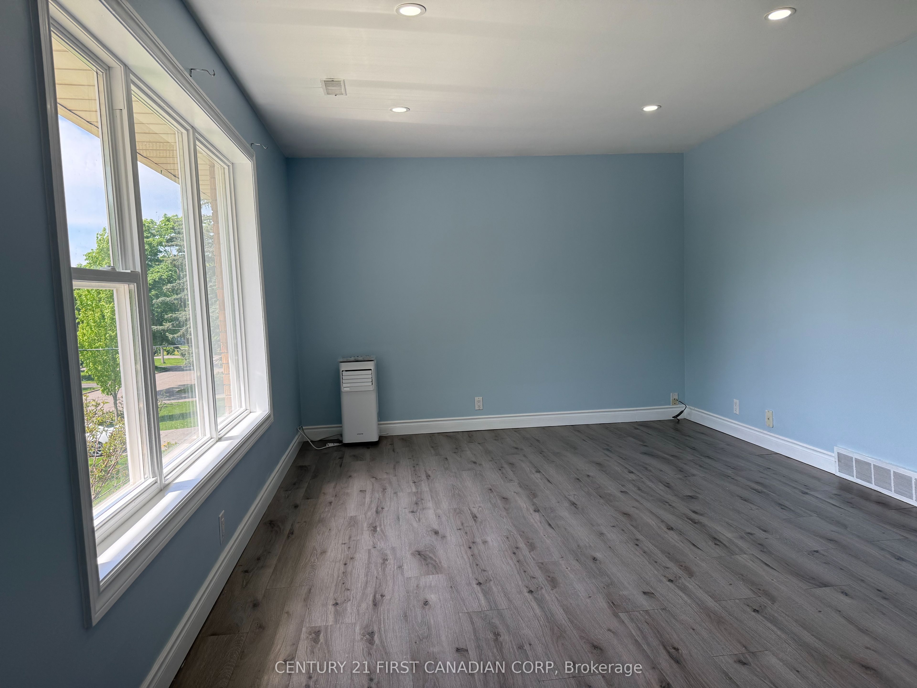Unit 3 - 228 Burnside Drive, London 4