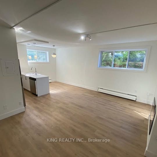 Unit 101 - 894 Adelaide Street N, London 2