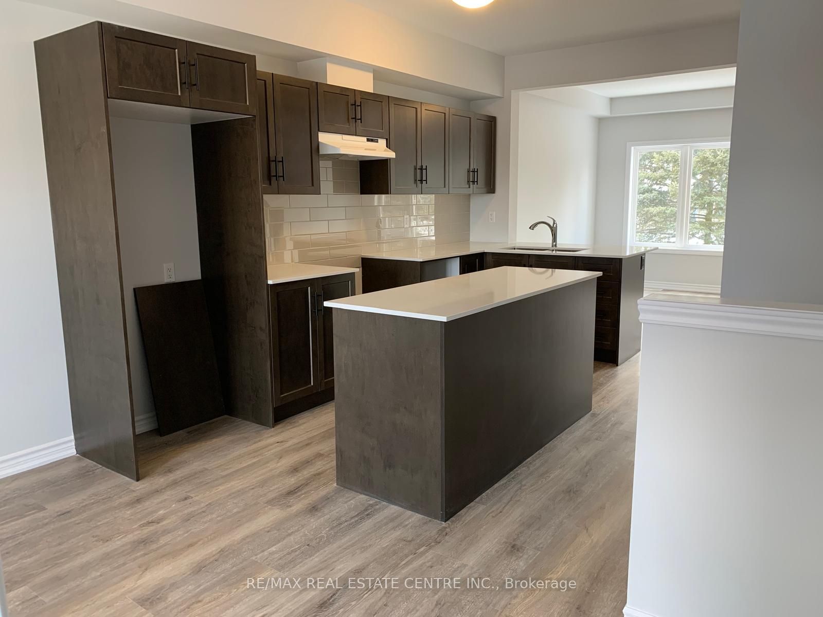 Unit 35 - 124 Compass Trail, Cambridge 5