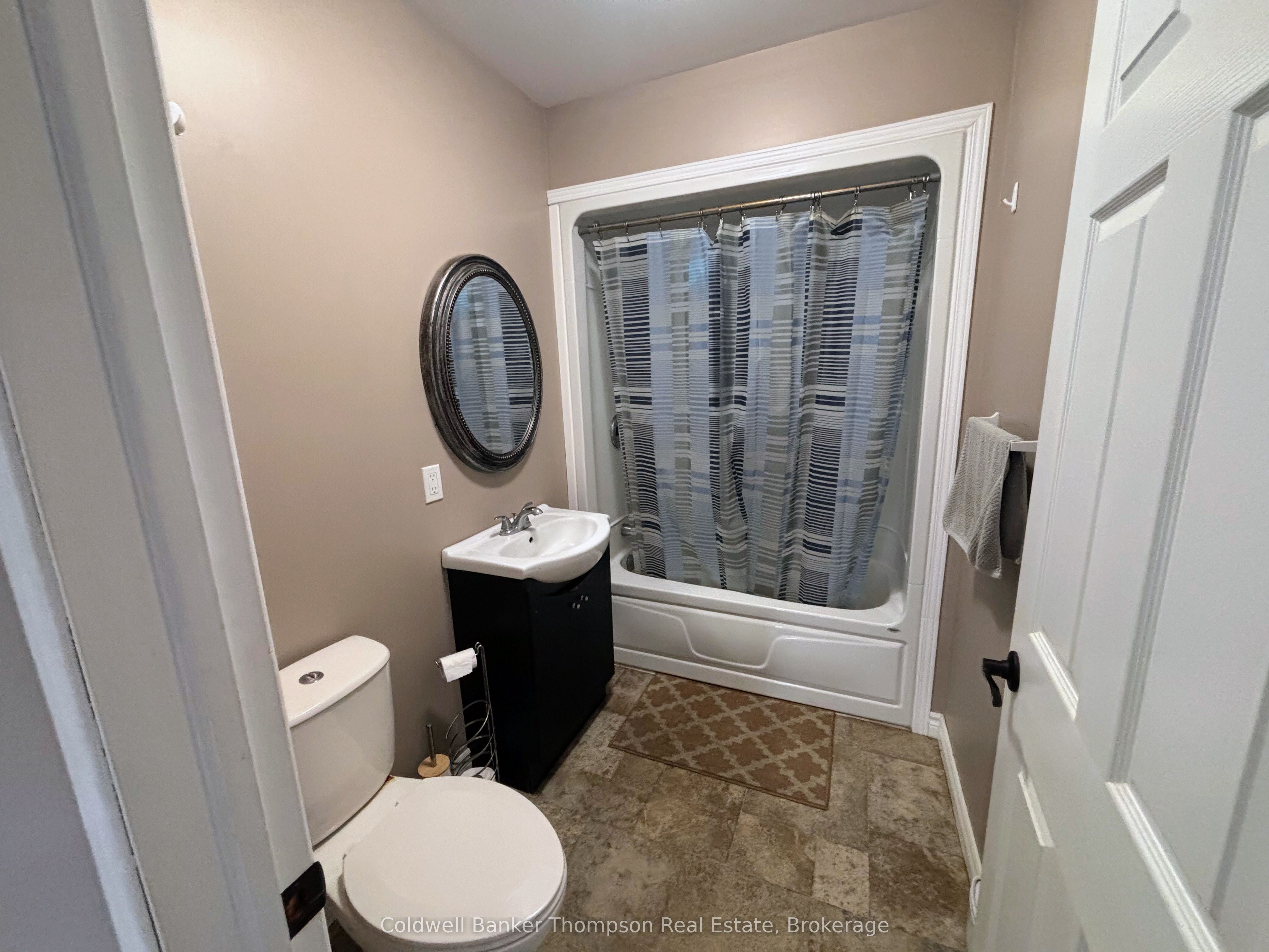 Unit 1 - 119 Chaffey Township Road, Huntsville 3