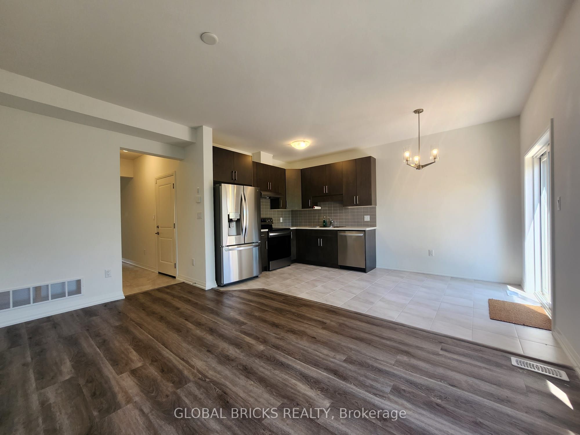96 Willson Drive, Thorold 2