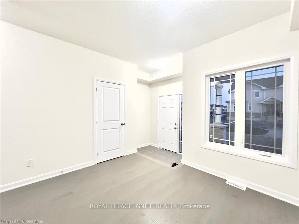 94 Golf Links Drive, Loyalist 5