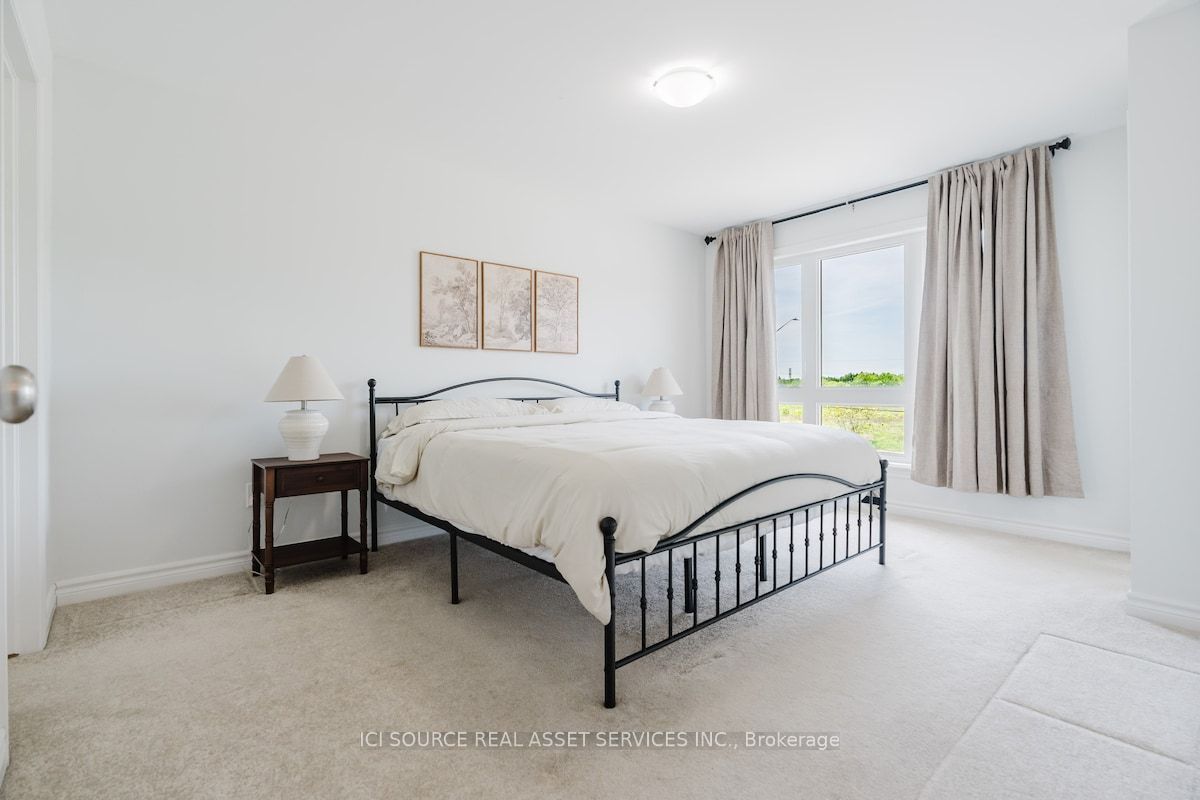 674 Capricorn Circle, Orleans-Gloucester 3