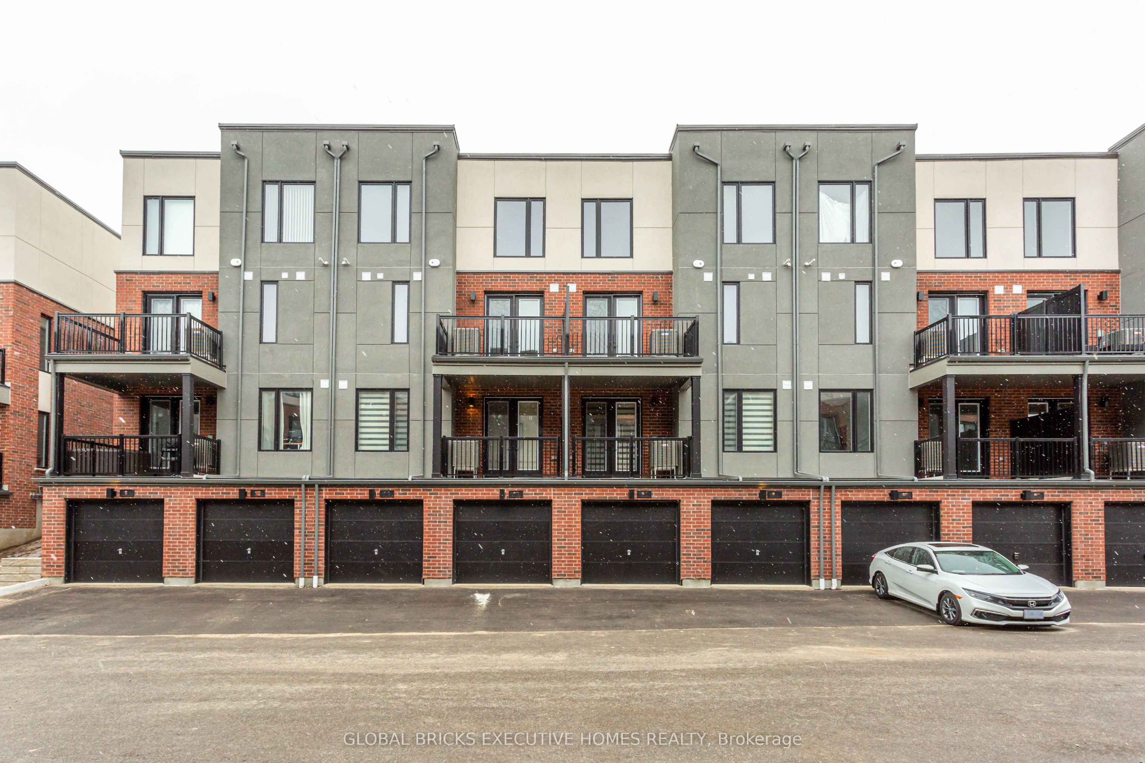 Unit 15 - 99 Roger Street, Waterloo 2