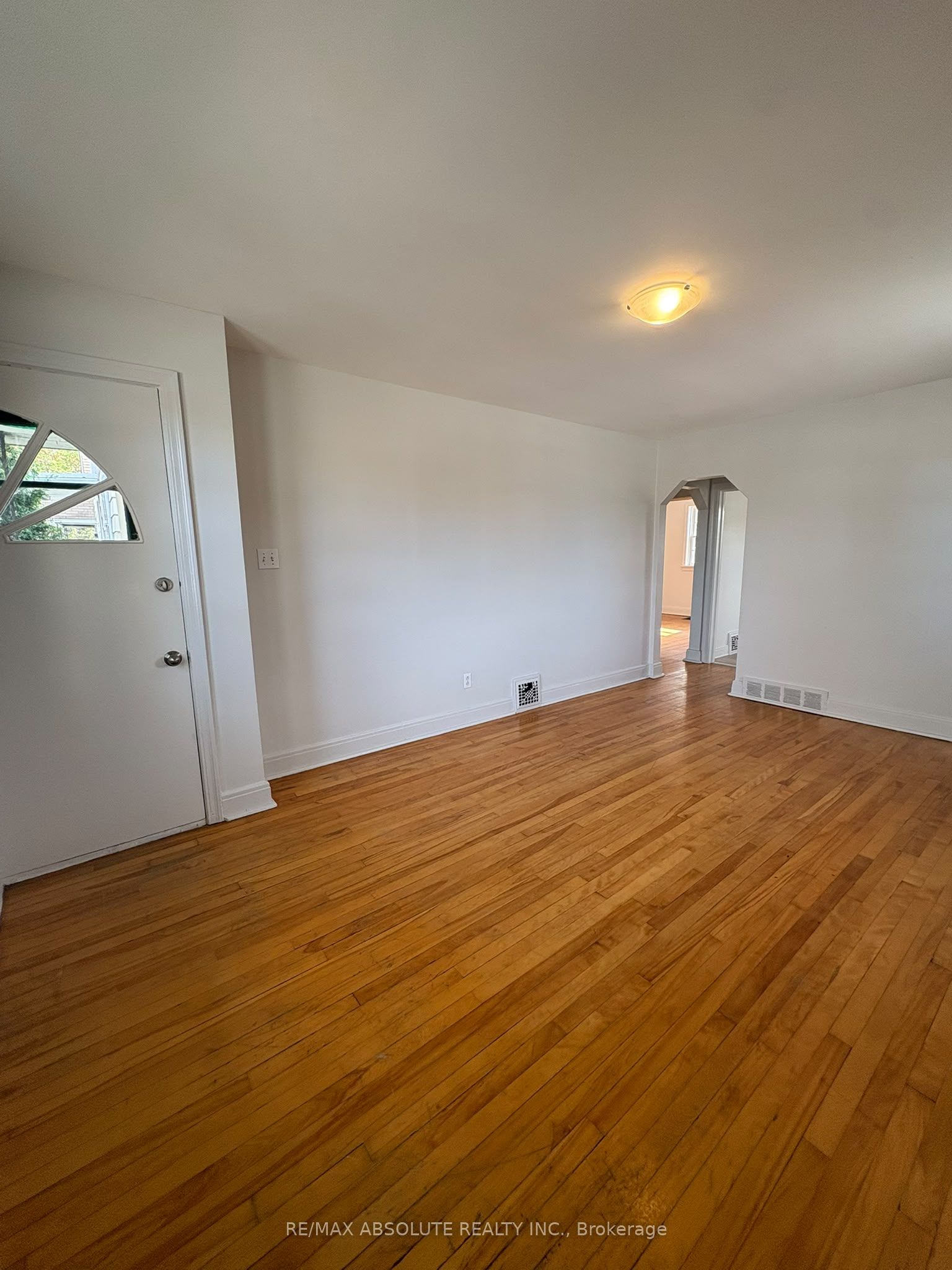 Unit 1 - 2 Holland Avenue, Ottawa 4
