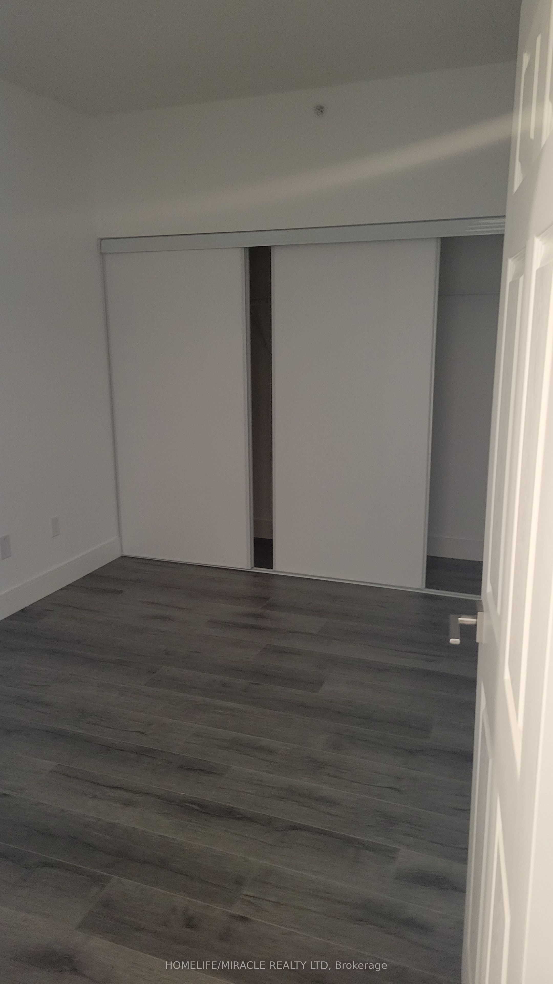 Unit 610 - 1 Wellington Street, Brantford 2