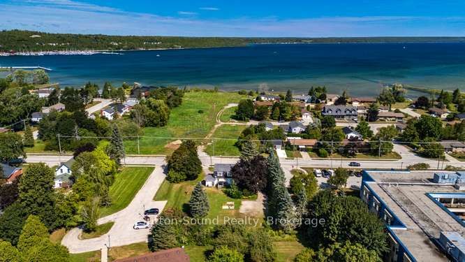 Unit 1 - 623 Frank Street, South Bruce Peninsula 2