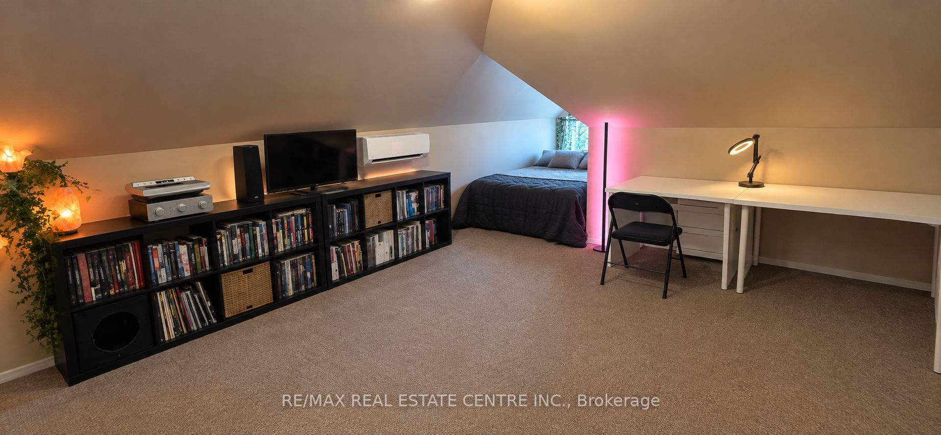 Unit Upper Loft - 267 ABERDEEN Avenue, Hamilton 5