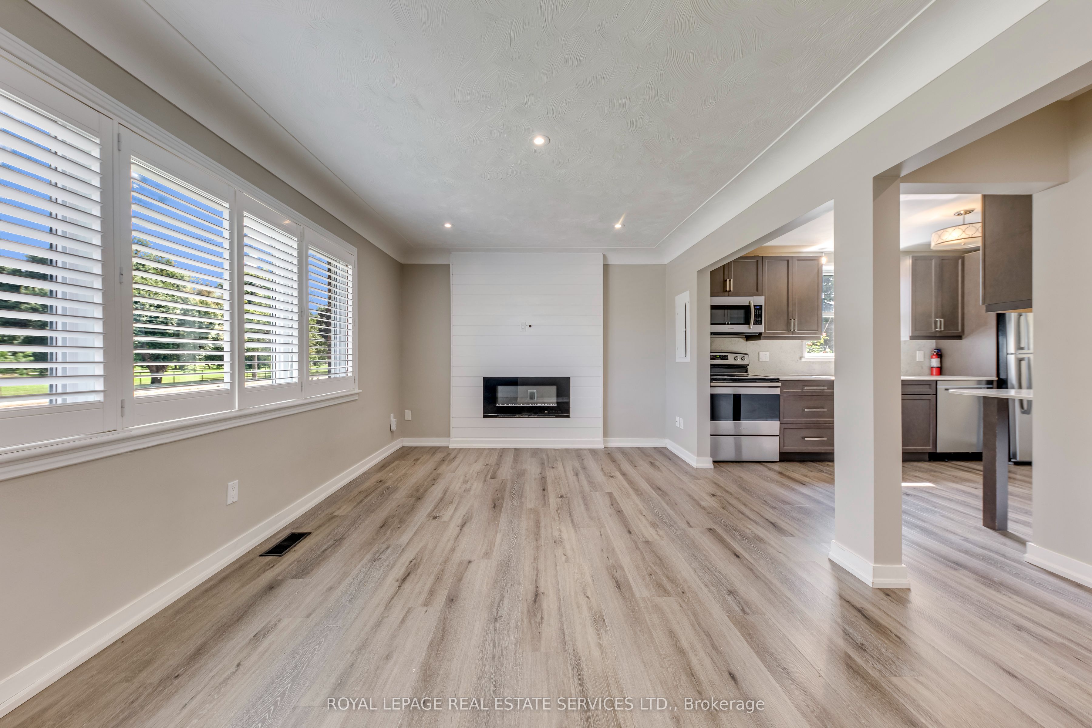 Unit Upper - 191 Nash Road N, Hamilton 3