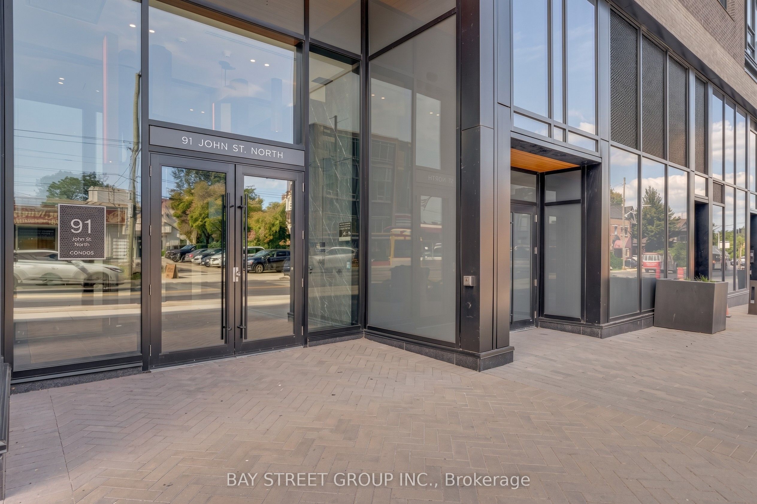 Unit 501 - 91 John Street N, Hamilton 4