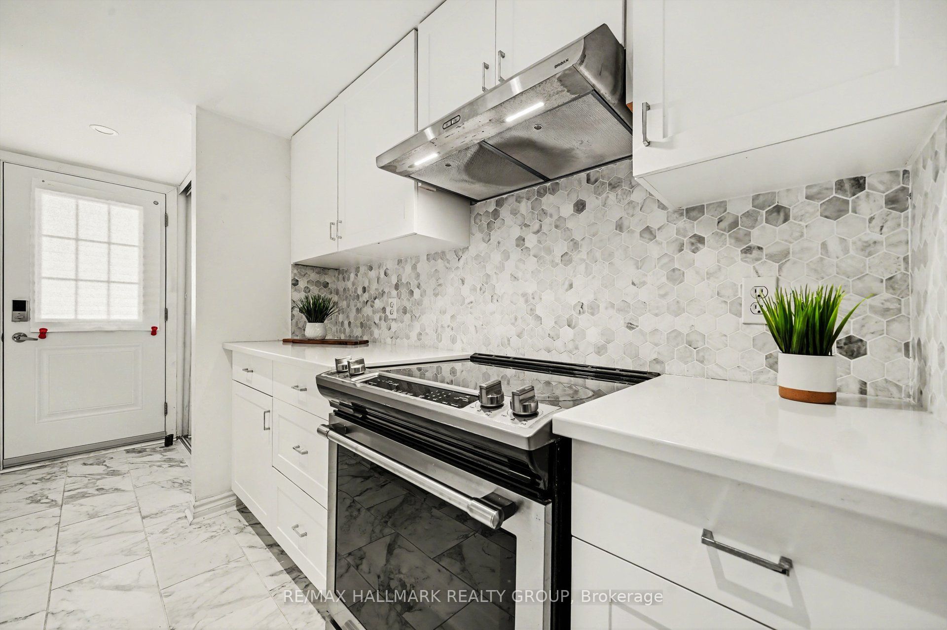 Unit 15 - 1204 Shillington Avenue, Ottawa 5