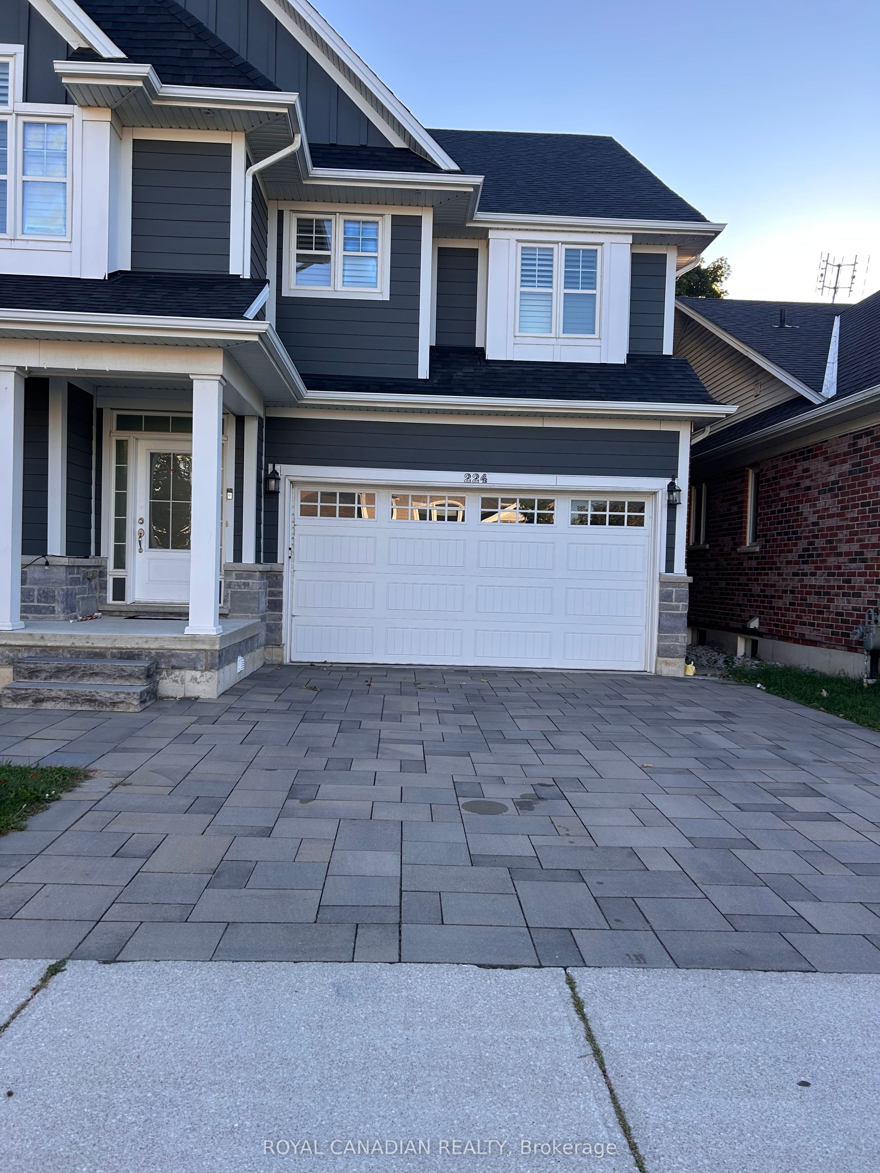 Unit Upper - 224 Moorland Crescent, Ancaster 2