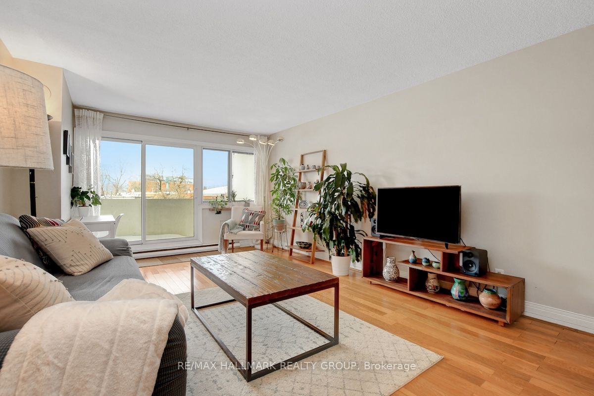 Unit 201 - 40 Landry Street, Ottawa 3