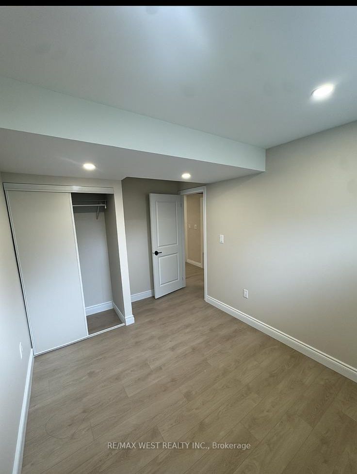 Unit Lower - 1 Treelawn Terrace, Brantford 4