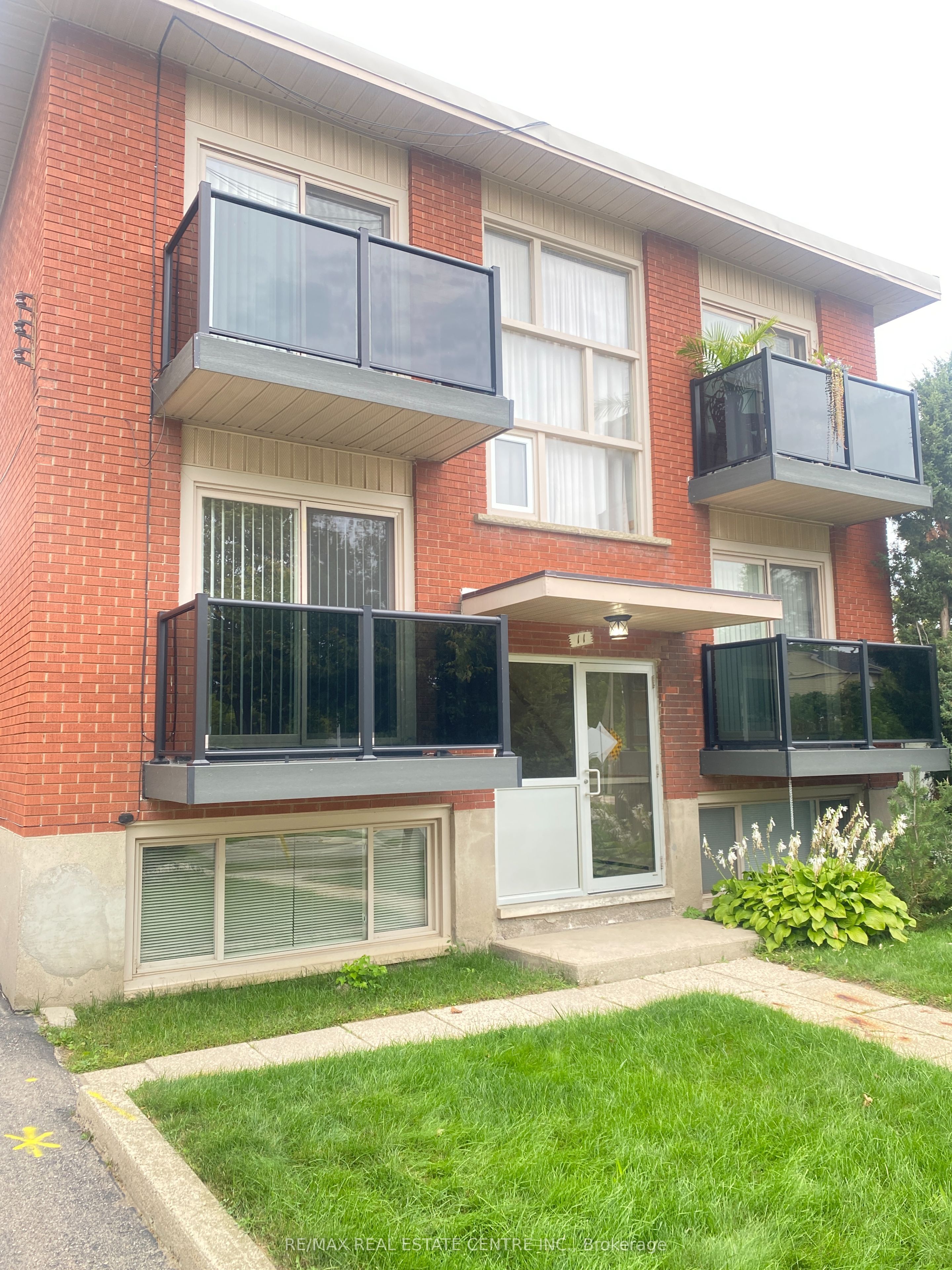 Unit 3 - 11 Southdale Avenue, Kitchener 2