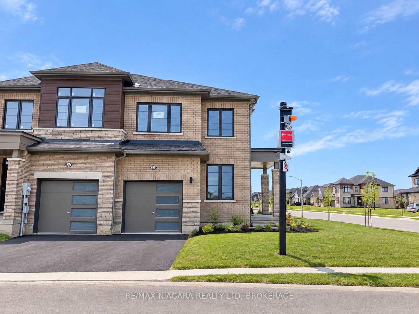 Unit 23 - 15 Peach Street, Thorold 1